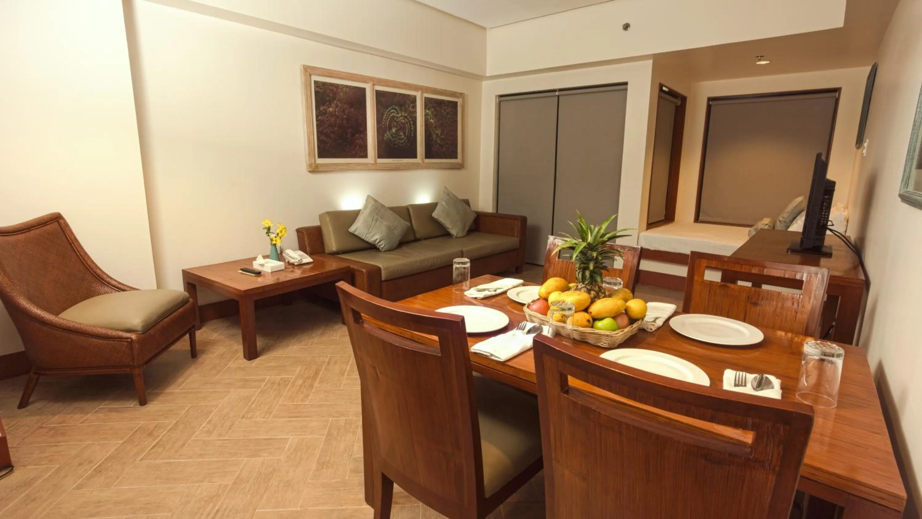 Living room in Canyon Cove Hotel and Spa