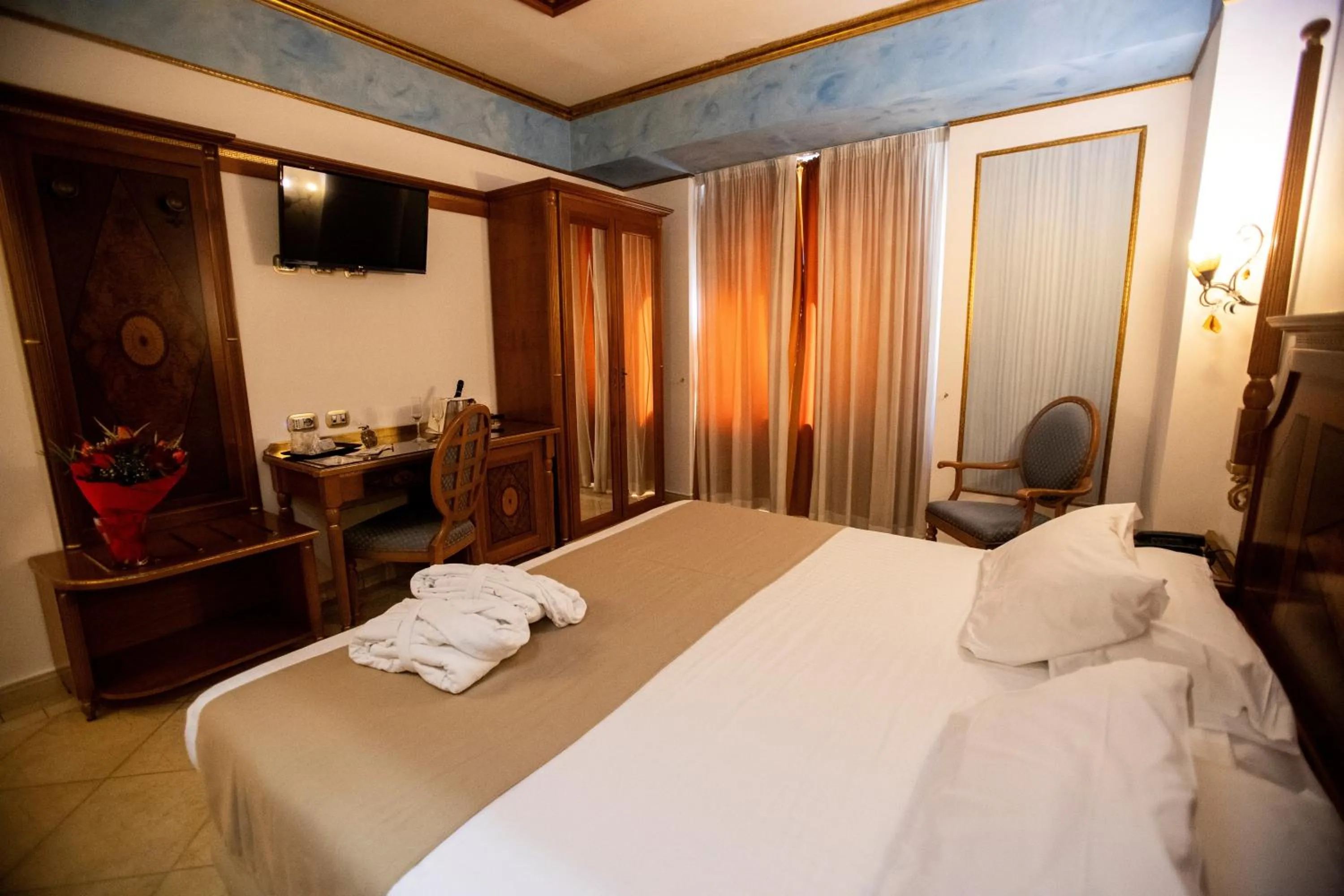 Photo of the whole room, Bed in Hotel Il Principe