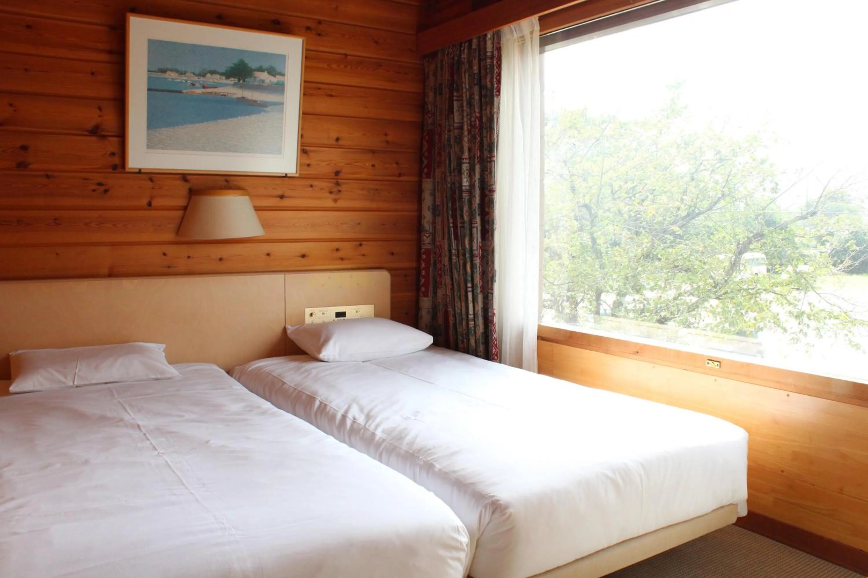 Photo of the whole room, Bed in Grand Park Hotel Okubiwako Makino