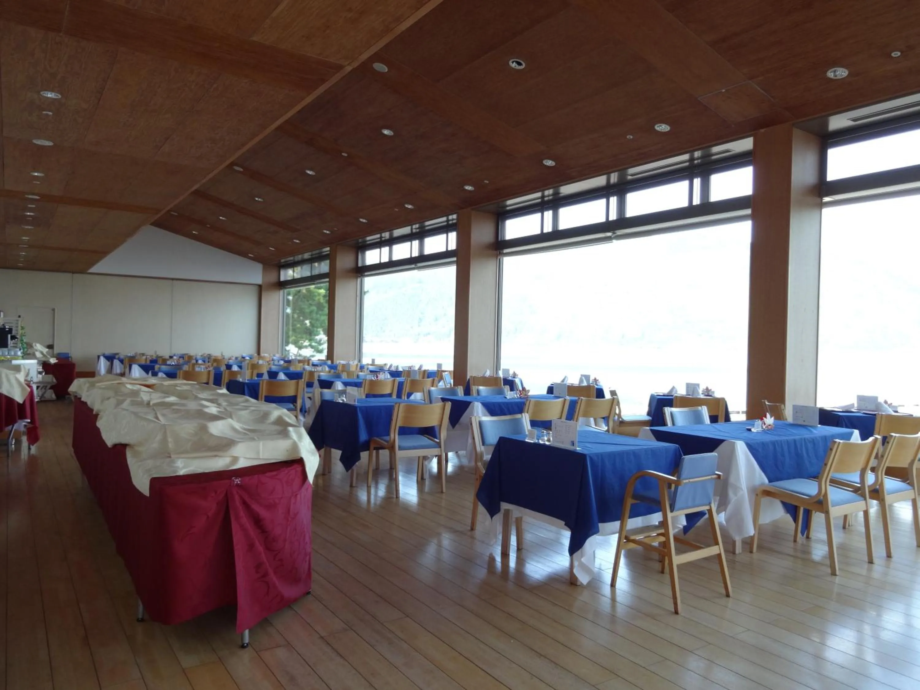 Restaurant/places to eat in Grand Park Hotel Okubiwako Makino