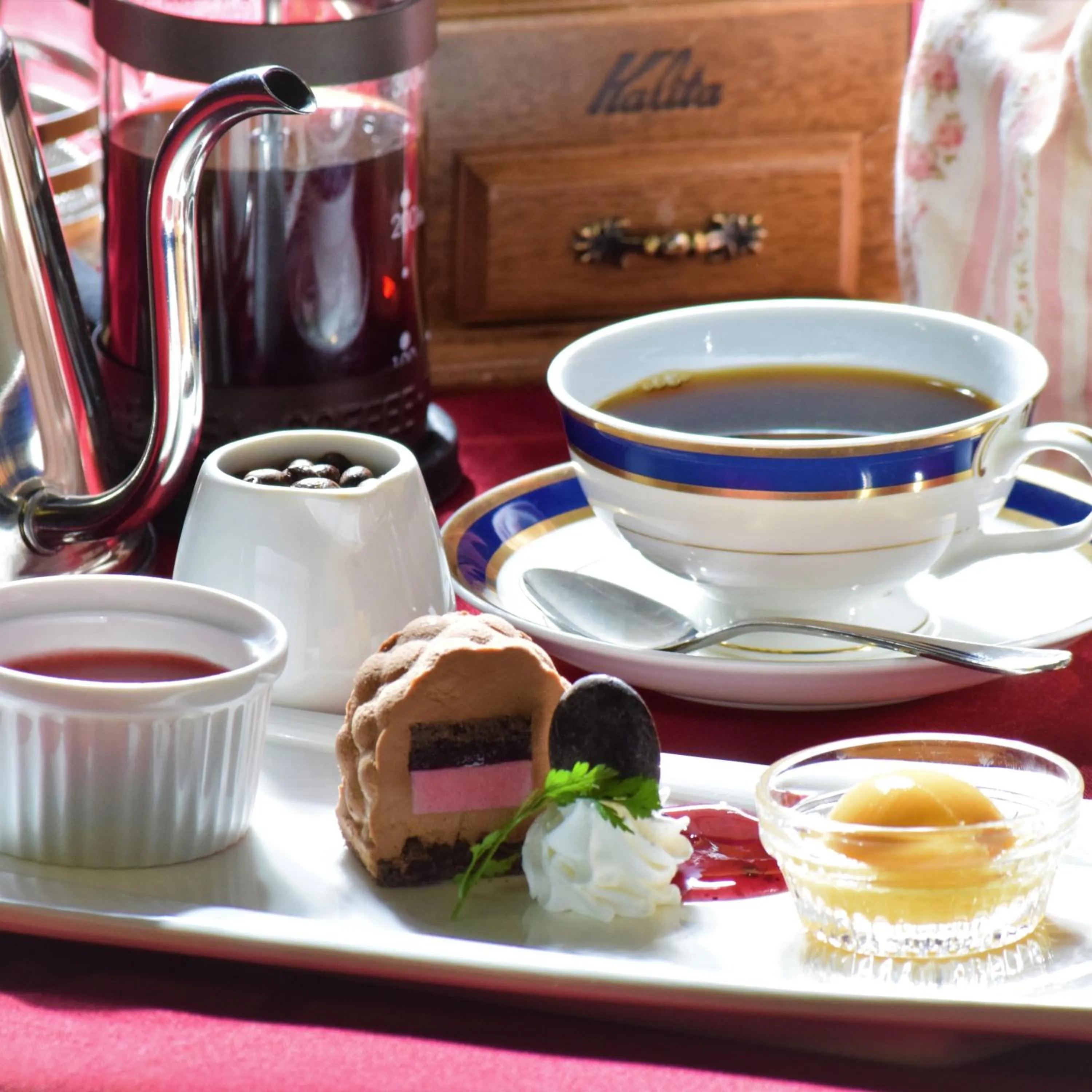 Food and drinks in Grand Park Hotel Okubiwako Makino