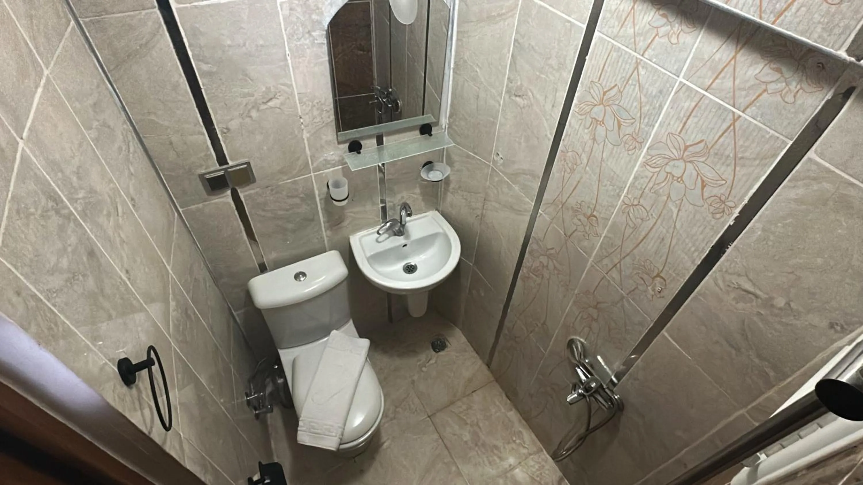 Bathroom in Reis Beach Hotel