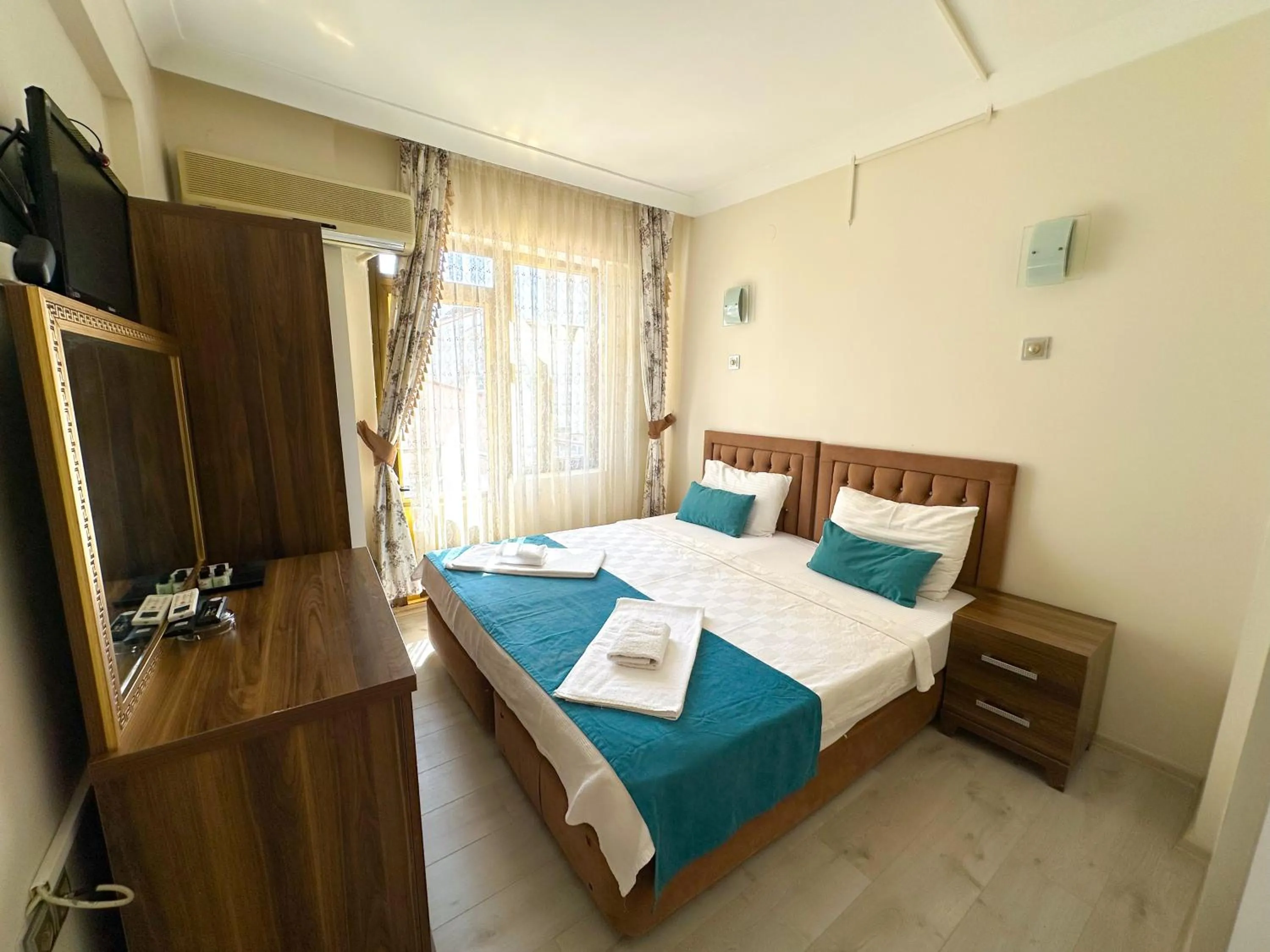 Photo of the whole room, Bed in Reis Beach Hotel