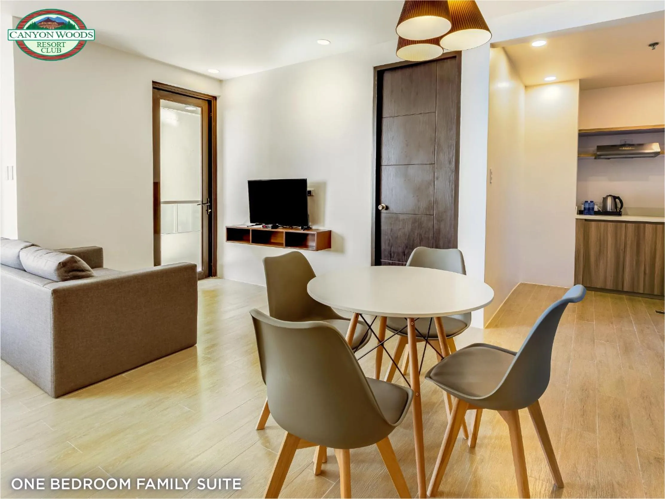 Kitchen or kitchenette in Canyon Woods Resort Club Tagaytay