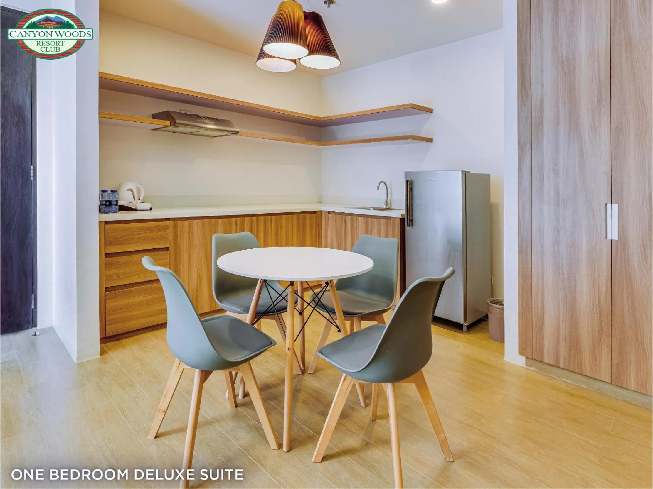 Kitchen or kitchenette in Canyon Woods Resort Club Tagaytay