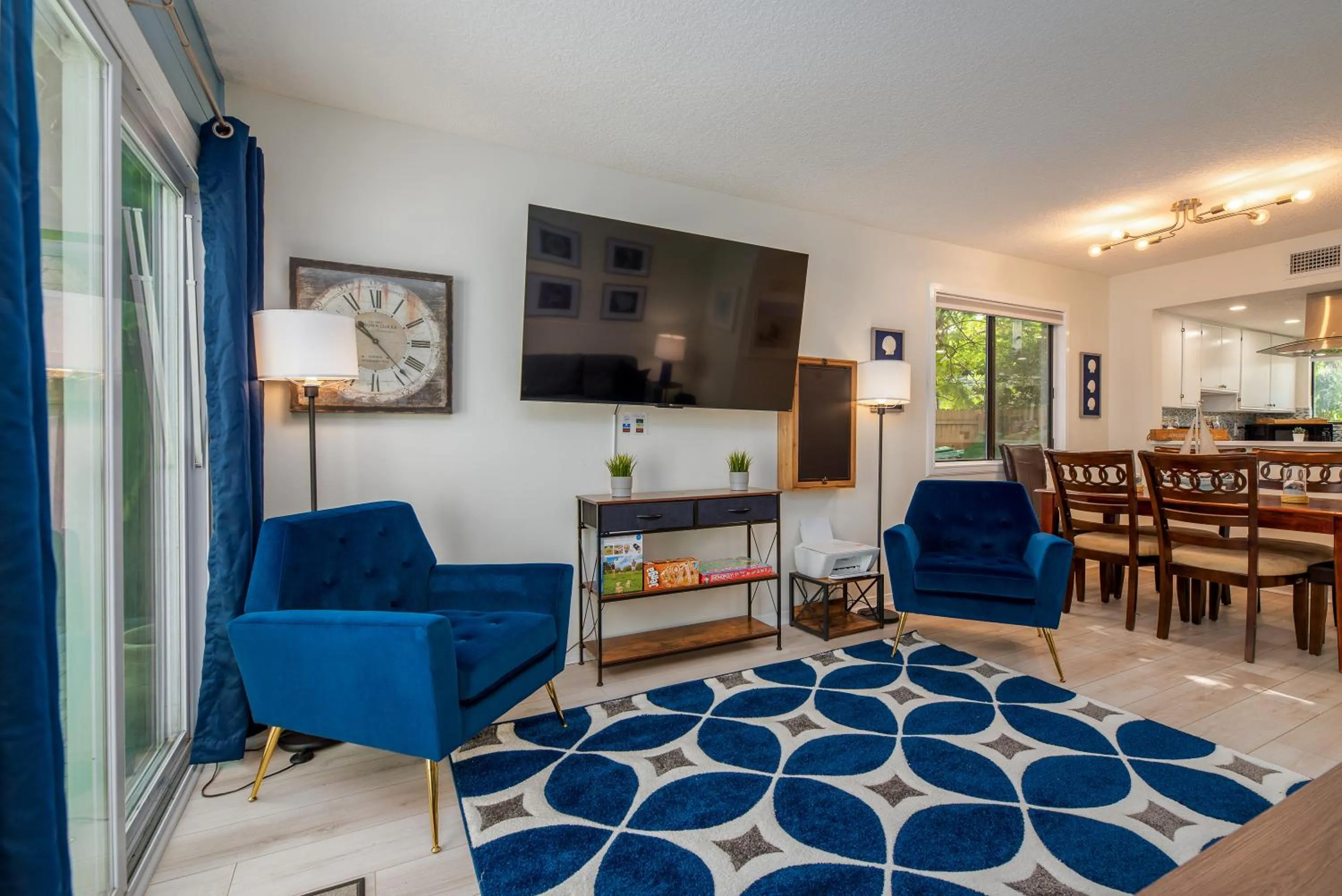 Communal lounge/ TV room in Jax Vacations 1/2 Mile to Beach, 2 bedroom townhome pet friendly