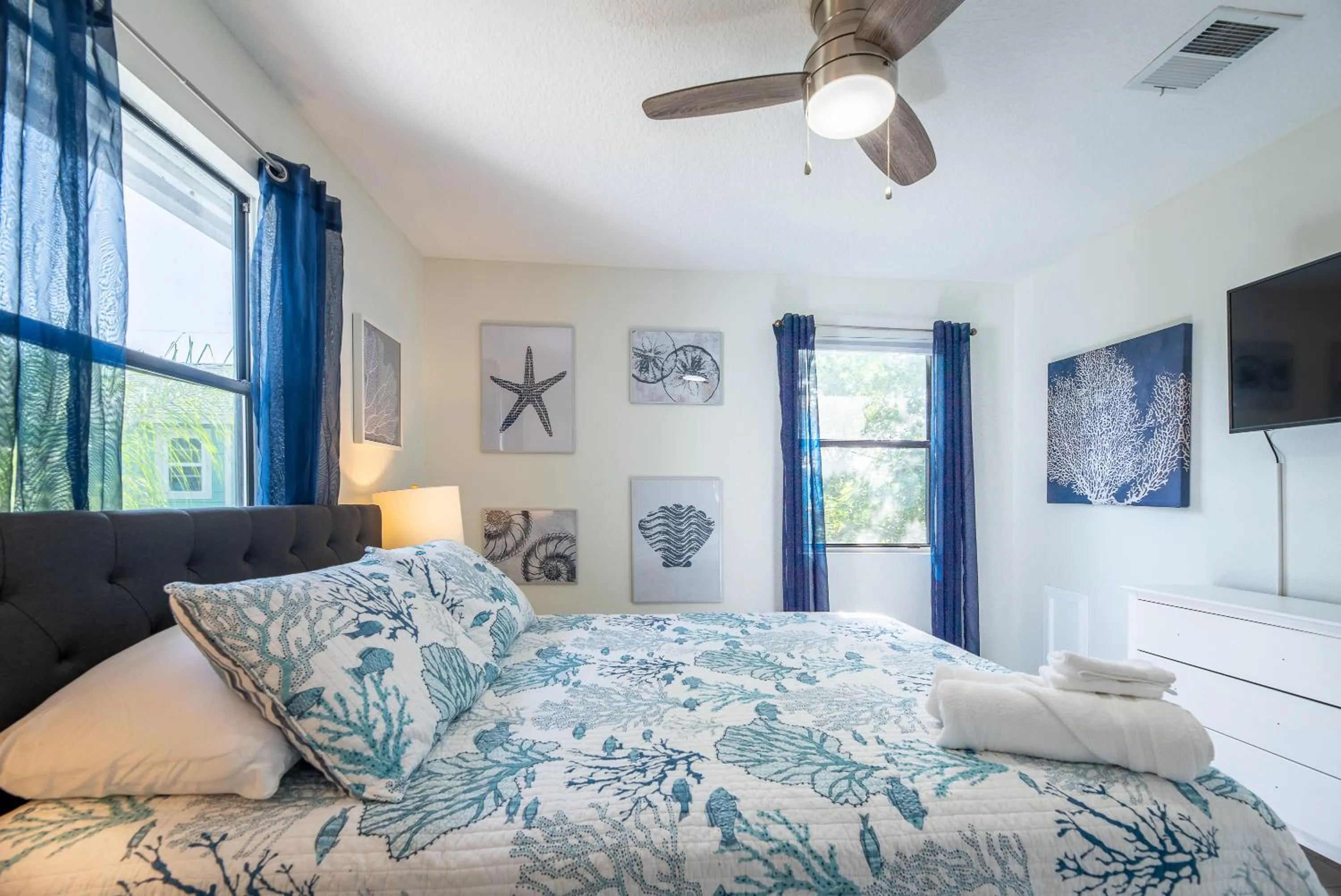 Bedroom, Bed in Jax Vacations 1/2 Mile to Beach, 2 bedroom townhome pet friendly