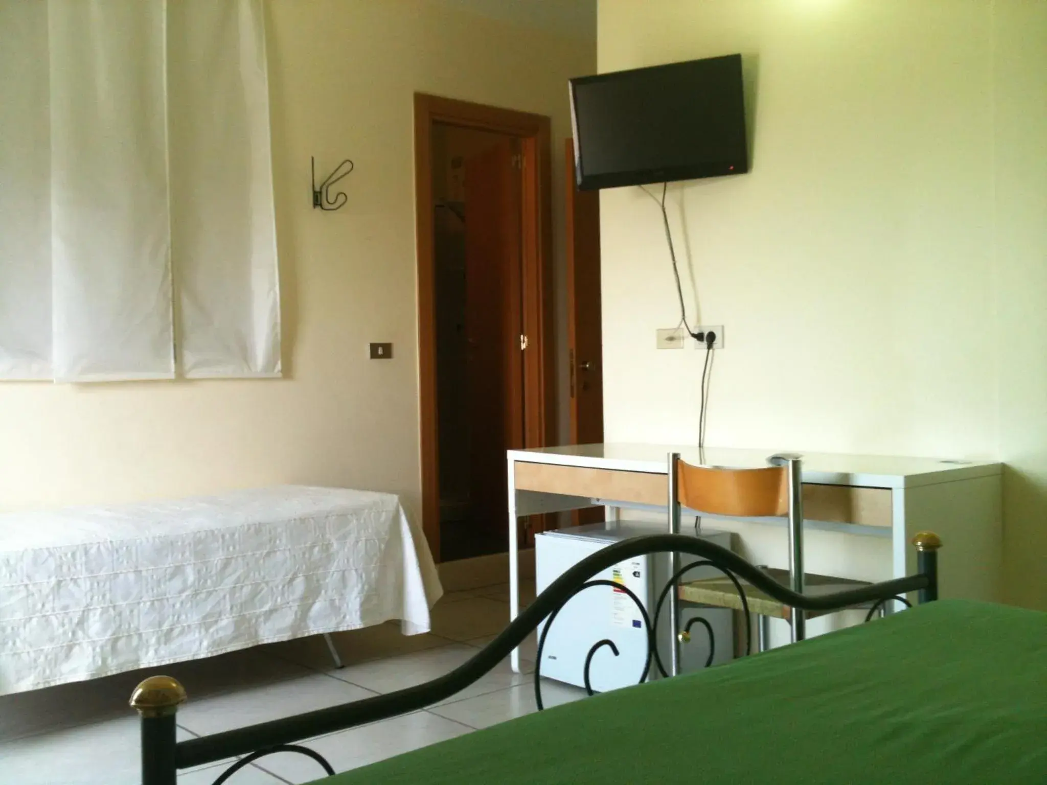 Triple Room in Hotel Esperia Triple Room in Hotel Esperia