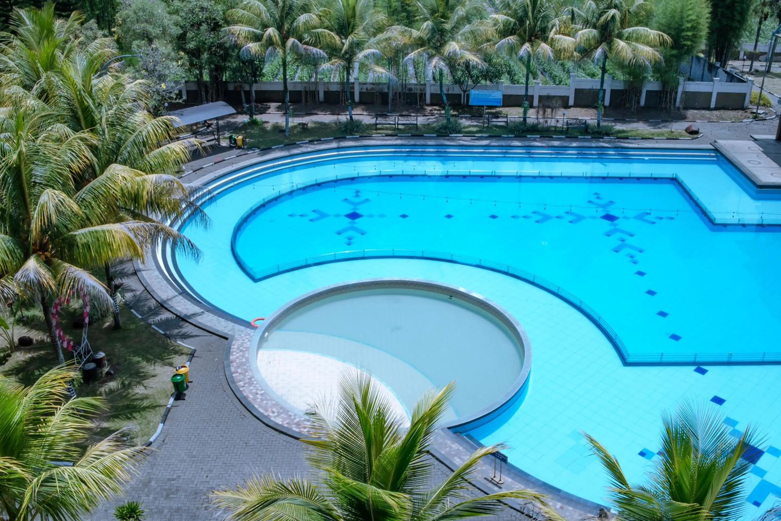 Sutanraja Hotel & Convention Centre