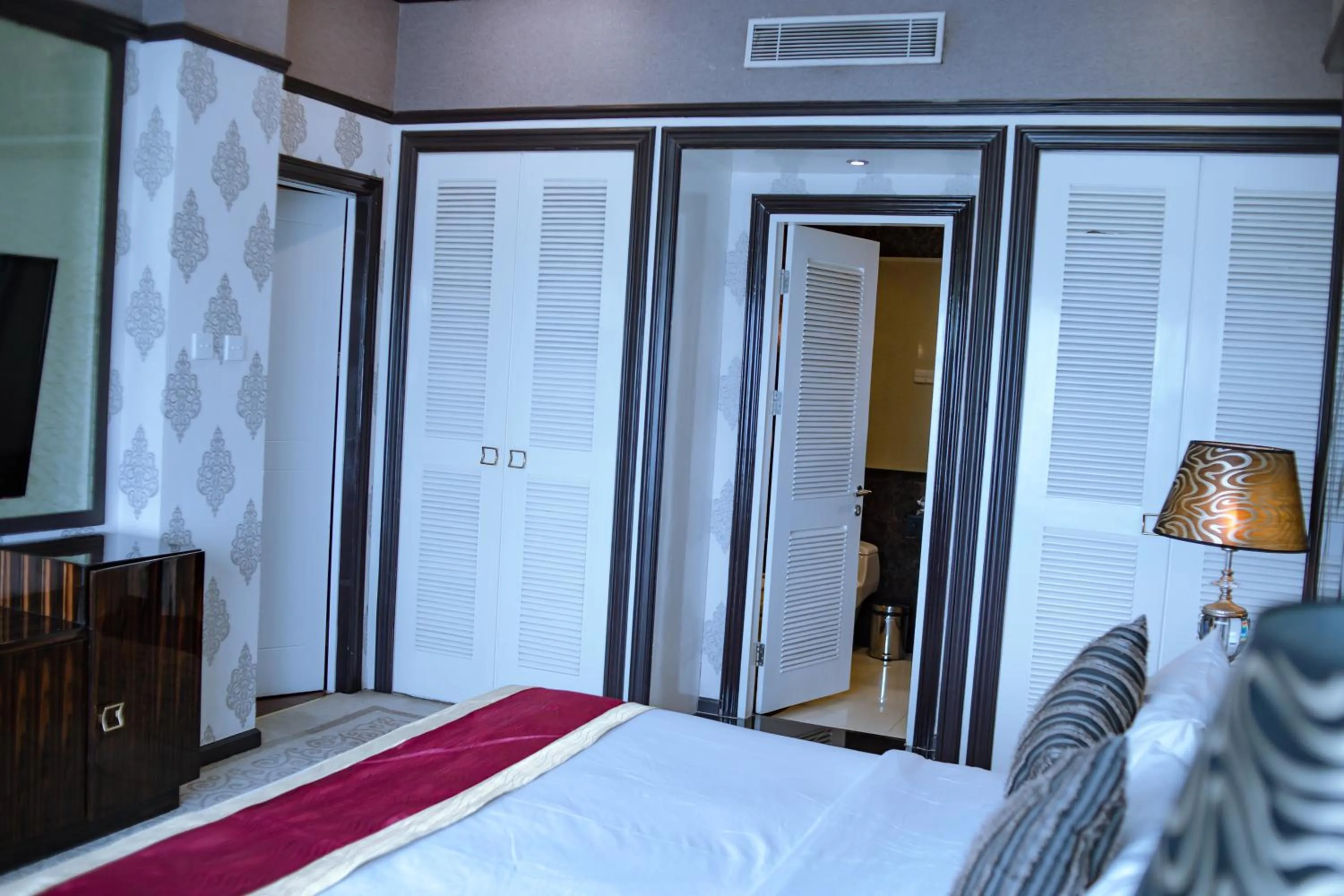 Bed in Sutanraja Hotel & Convention Centre