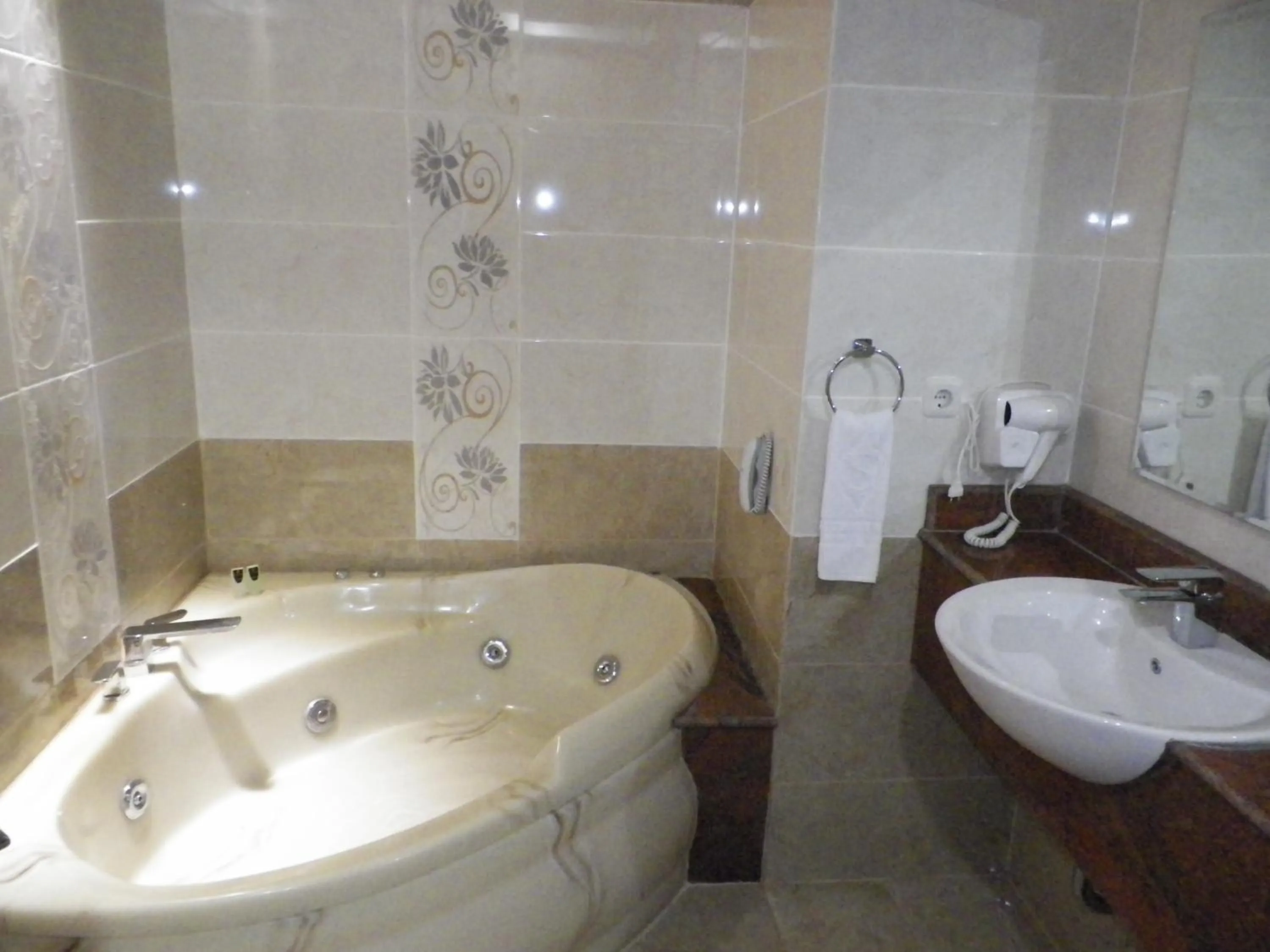 Bathroom in Sutanraja Hotel & Convention Centre