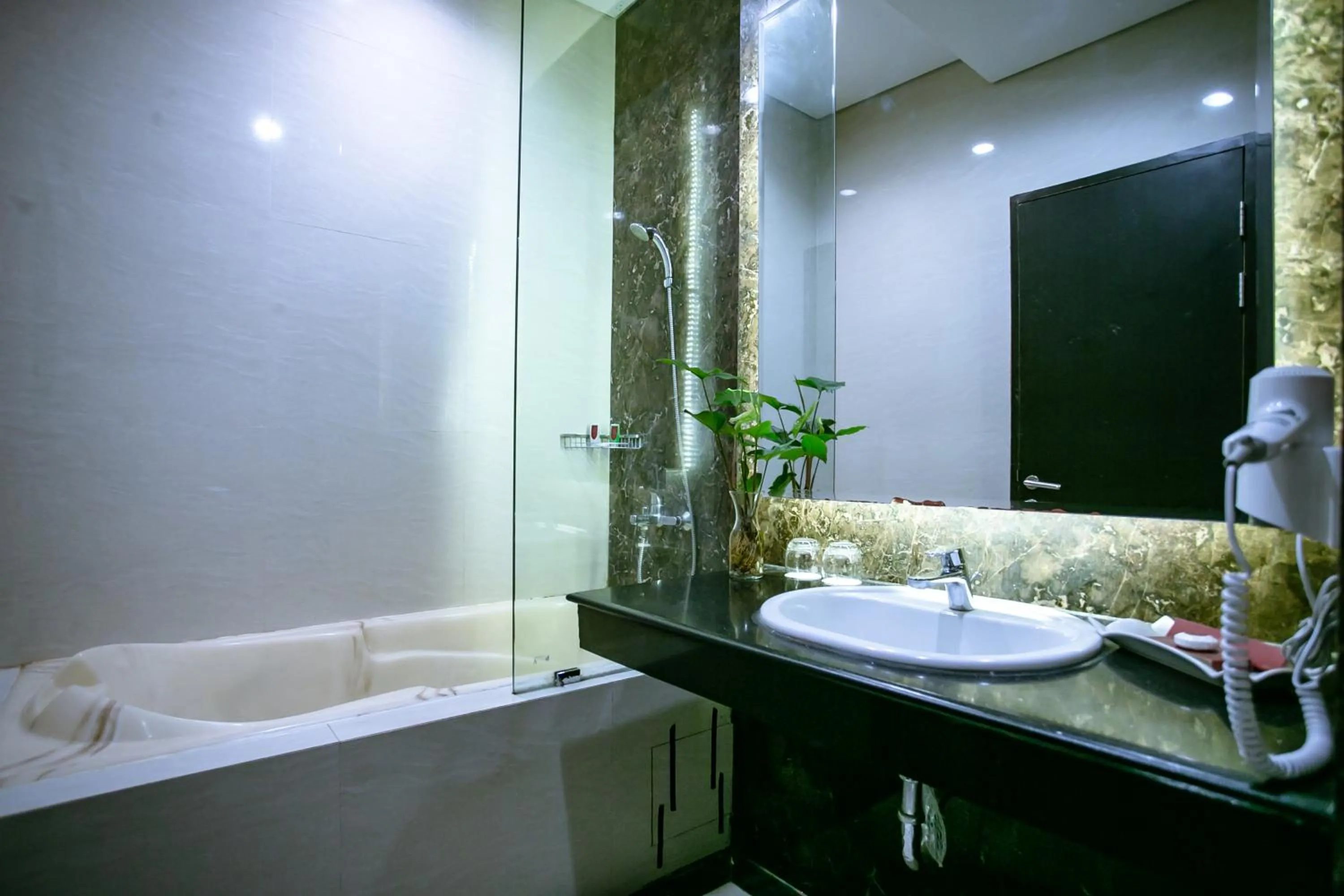 Sutanraja Hotel & Convention Centre