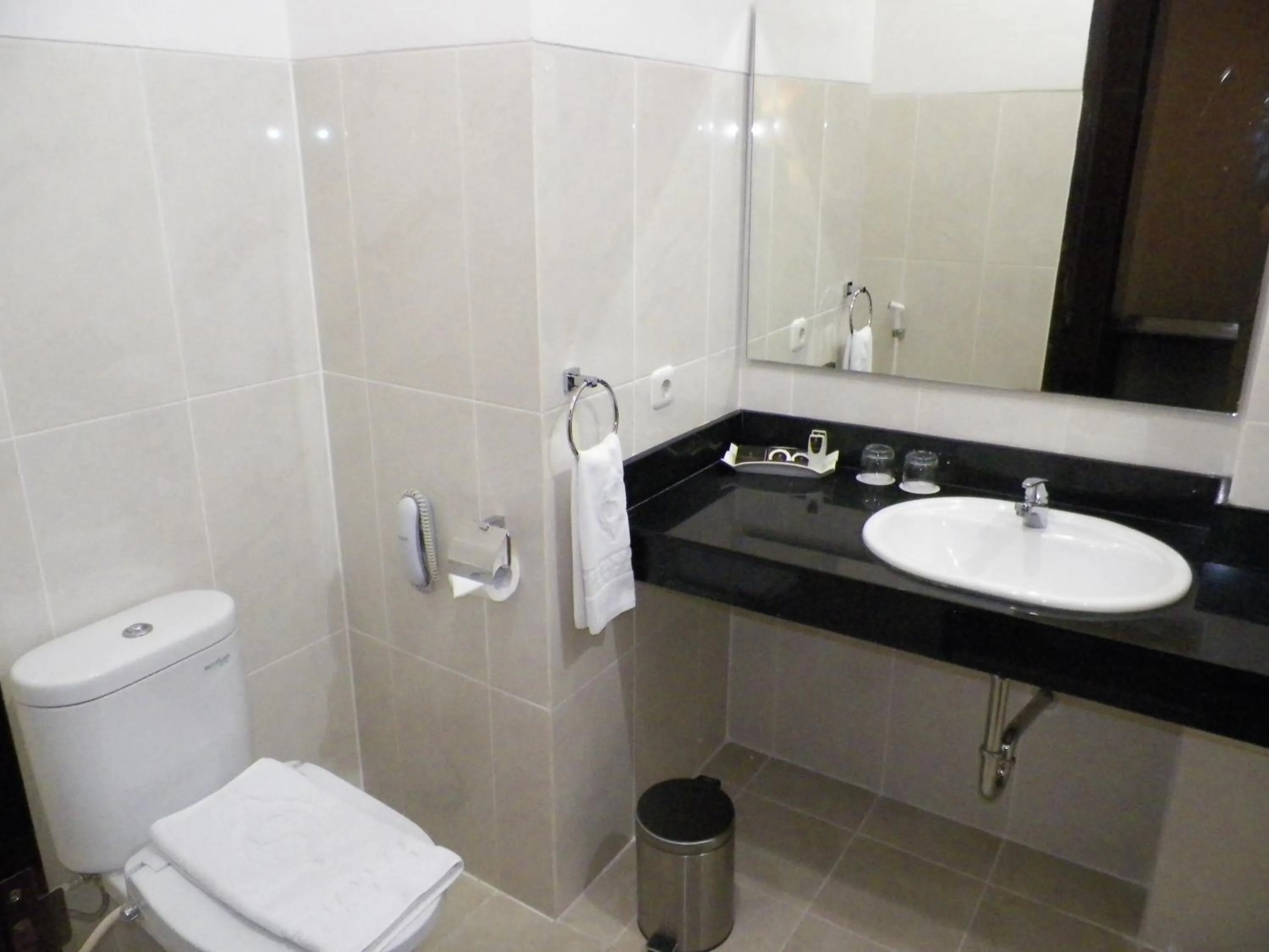 Bathroom in Sutanraja Hotel & Convention Centre