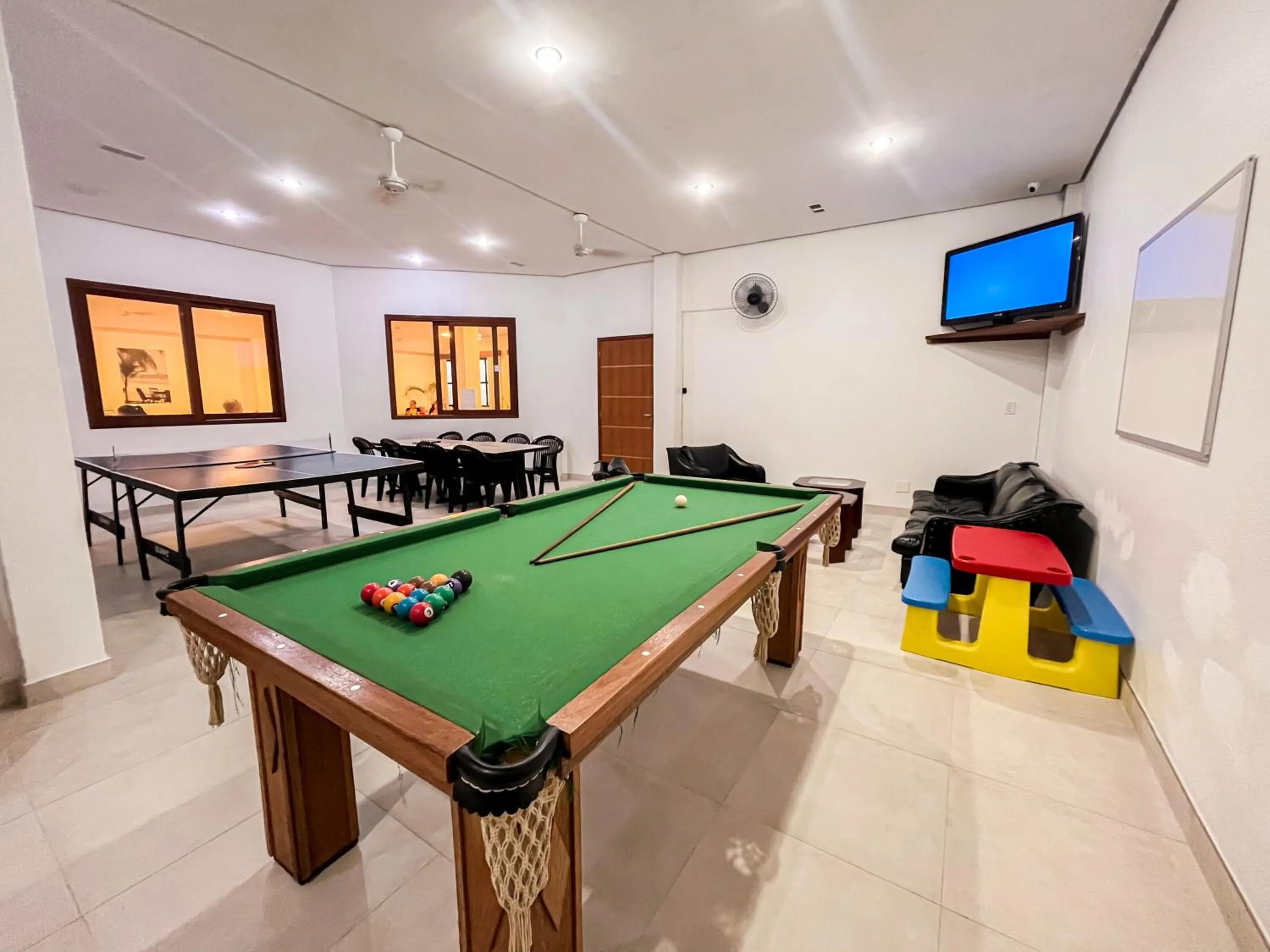 Game Room in Canas Gold Praia Hotel