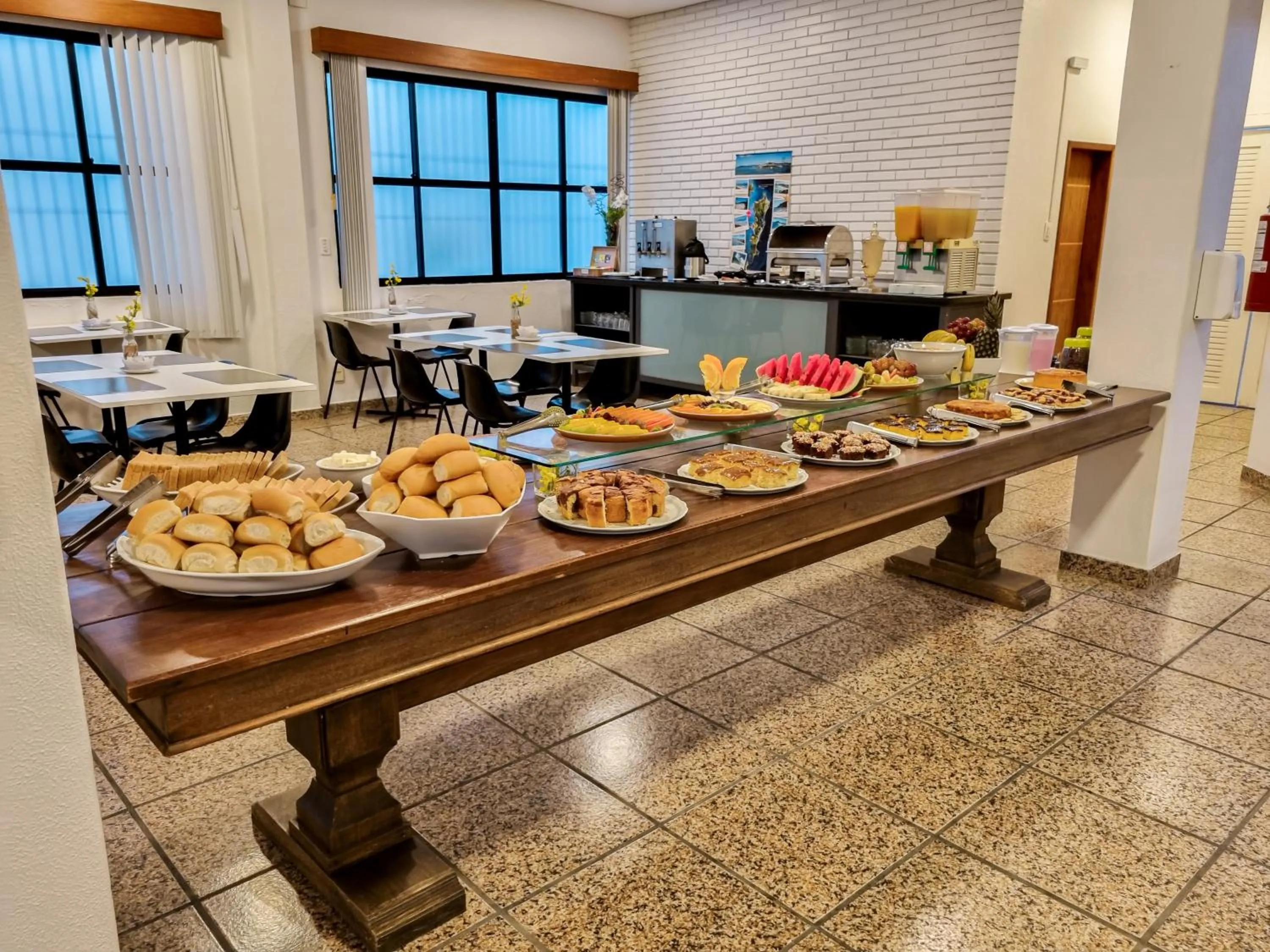 Breakfast in Canas Gold Praia Hotel