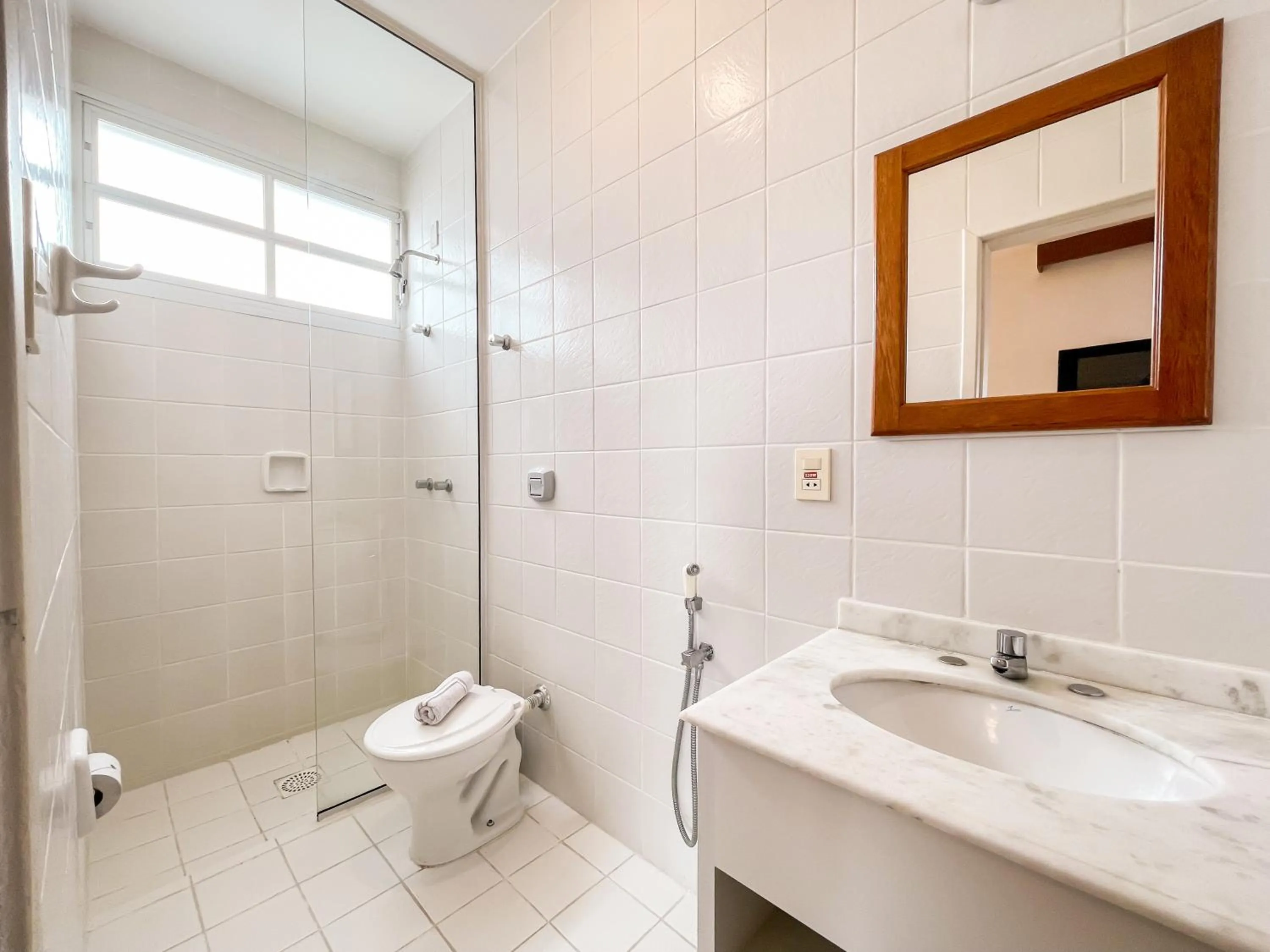 Toilet in Canas Gold Praia Hotel