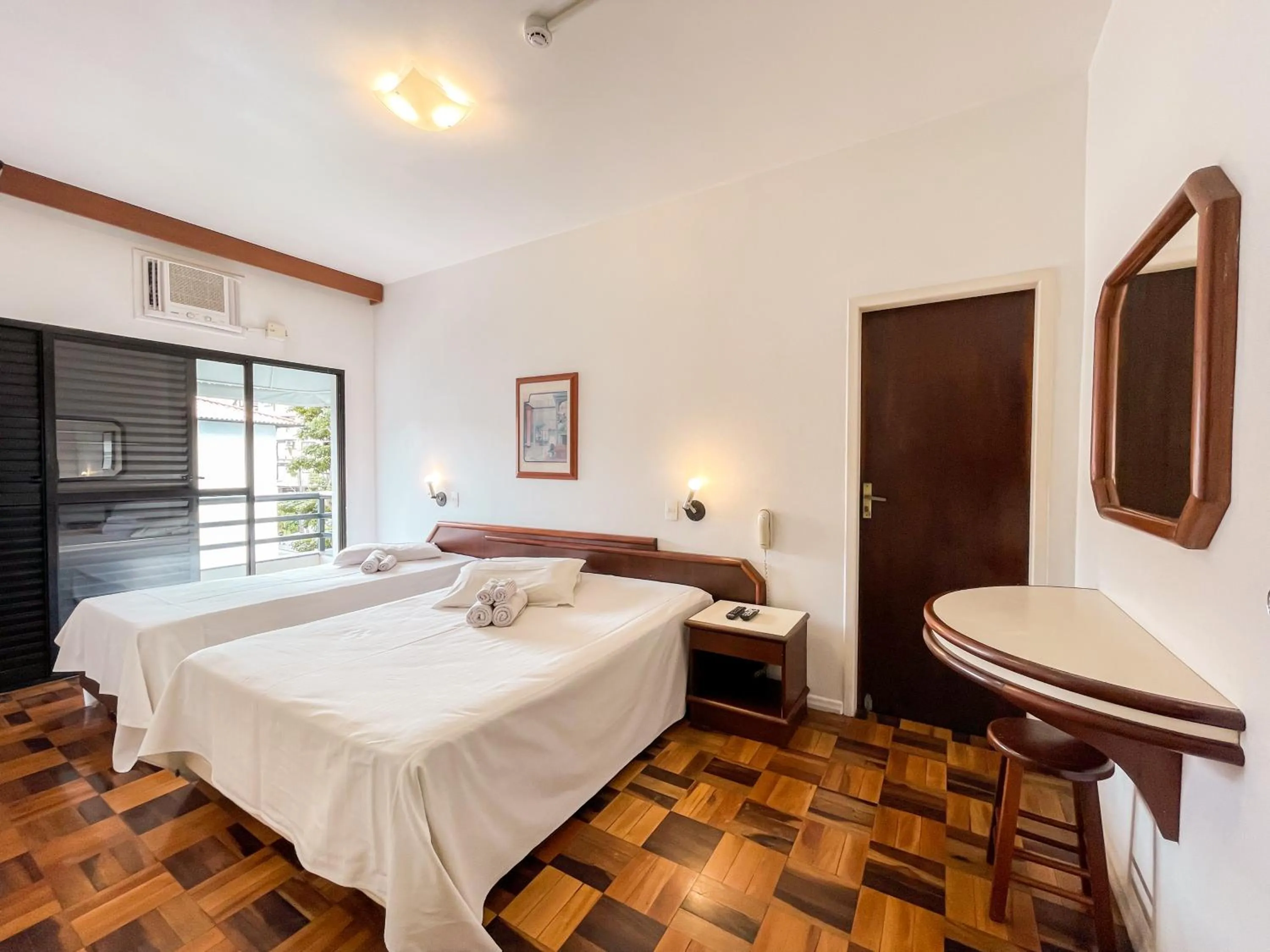 Bed in Canas Gold Praia Hotel