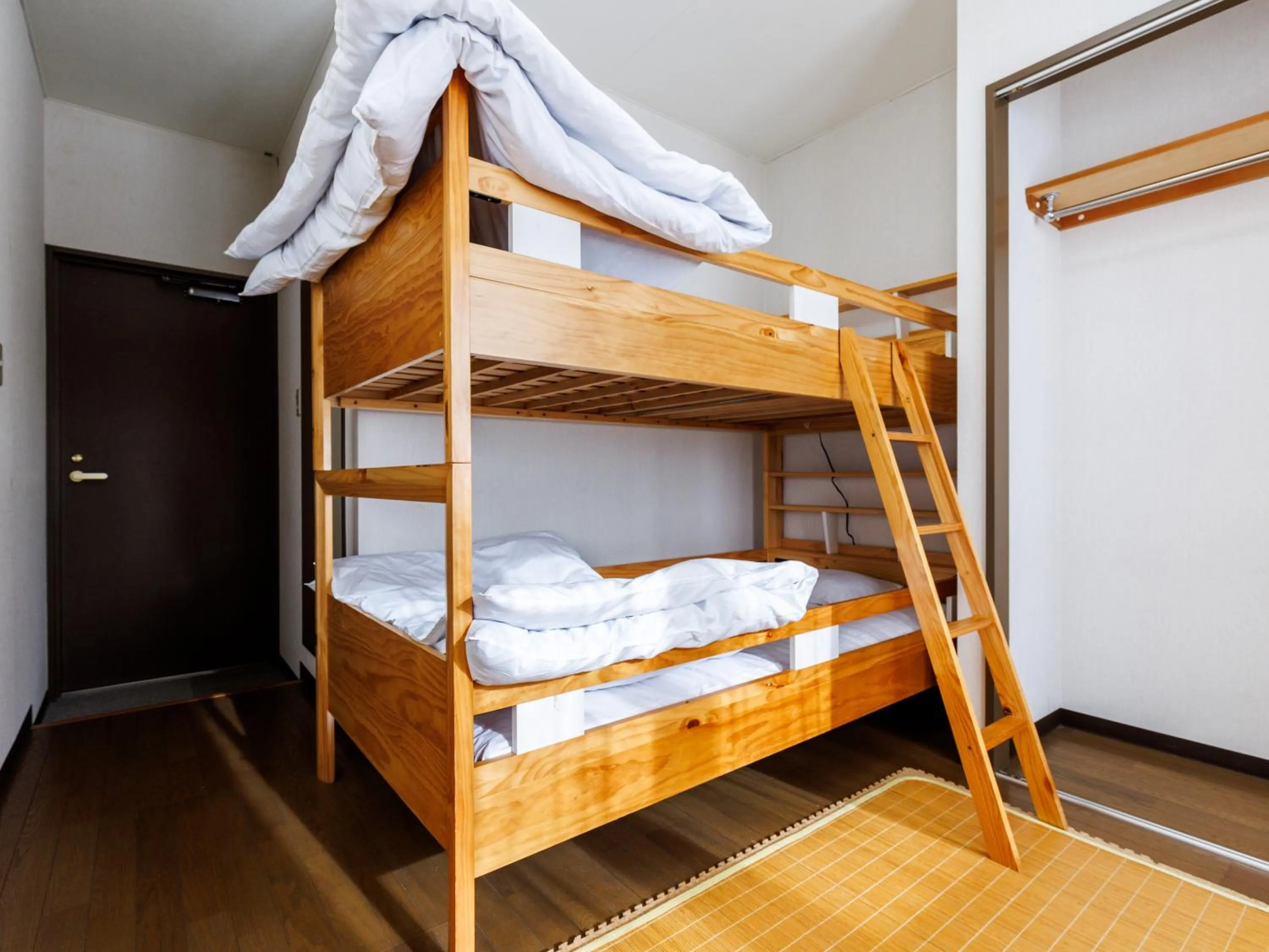 Photo of the whole room, Bed in Seoul Garden Hotel
