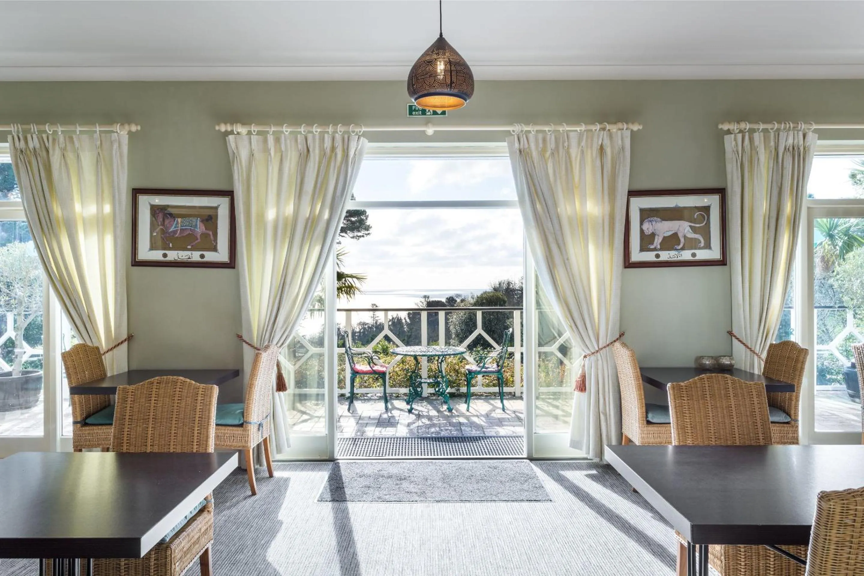 Dining area in Orestone Manor