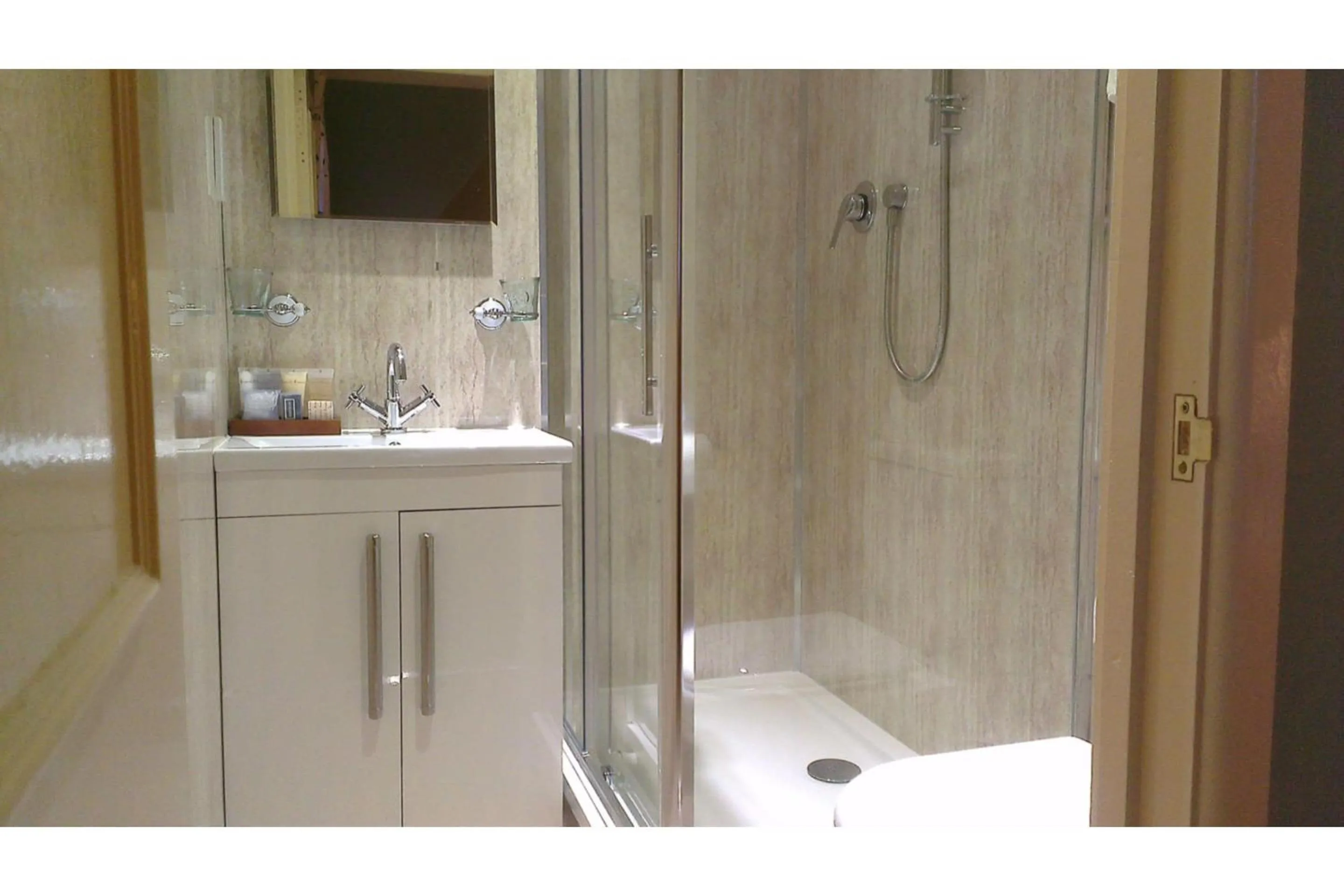 Bathroom in Orestone Manor