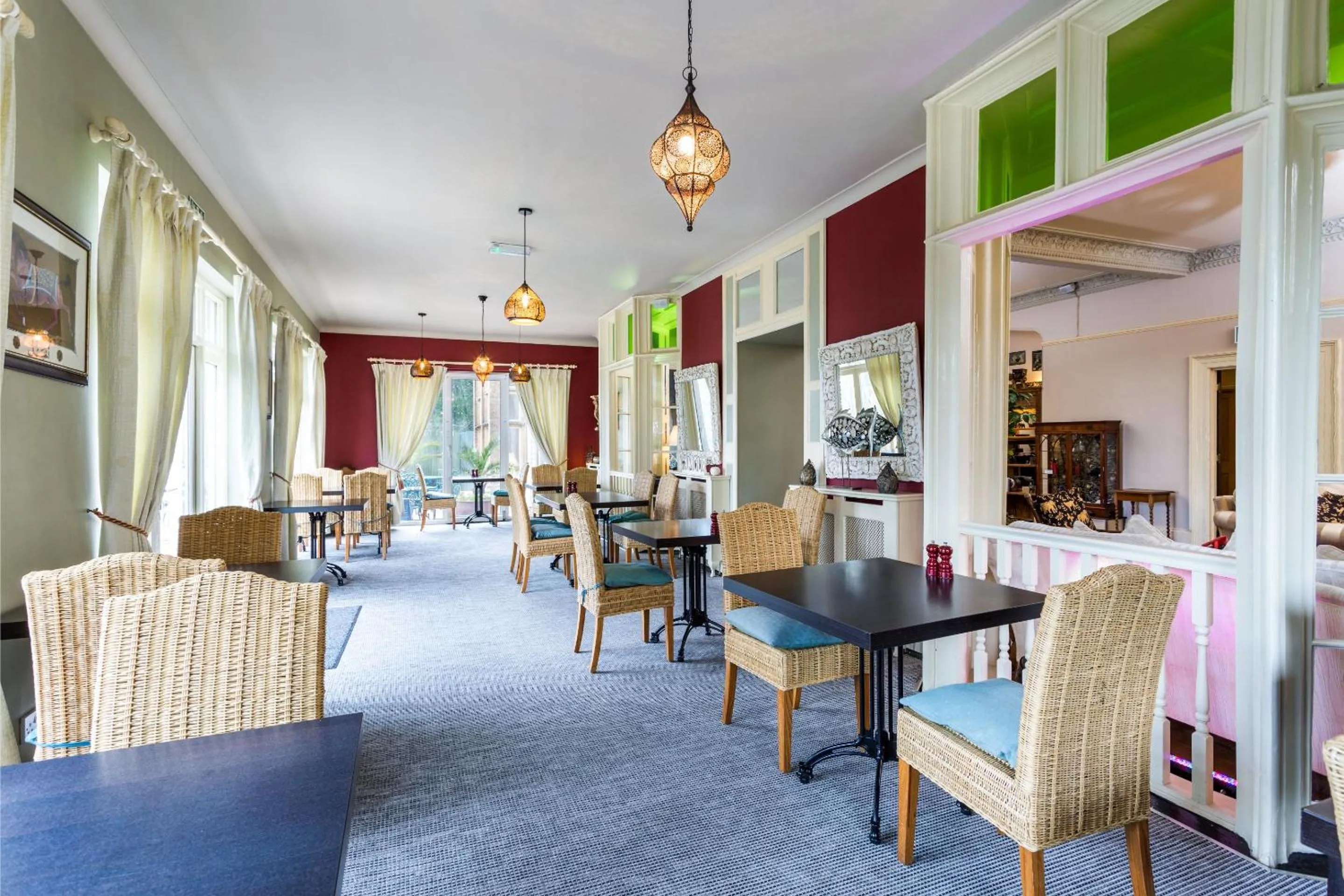 Dining area in Orestone Manor