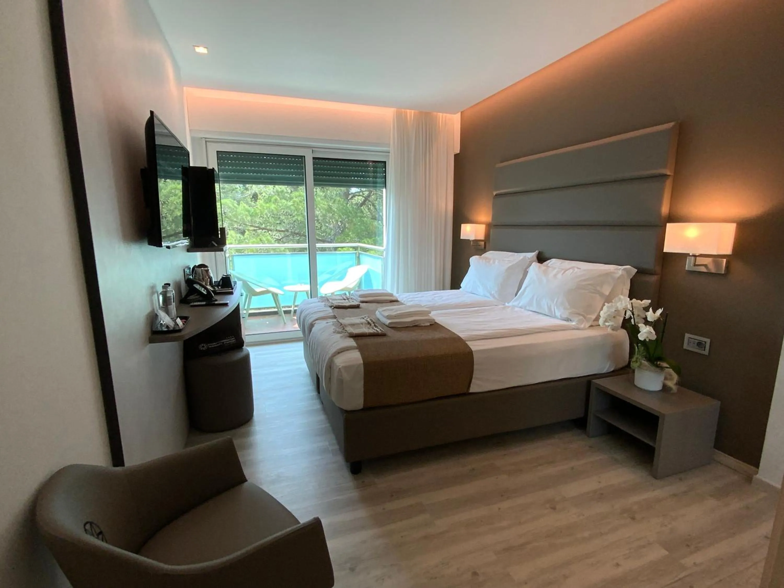 Photo of the whole room, Bed in International Beach Hotel