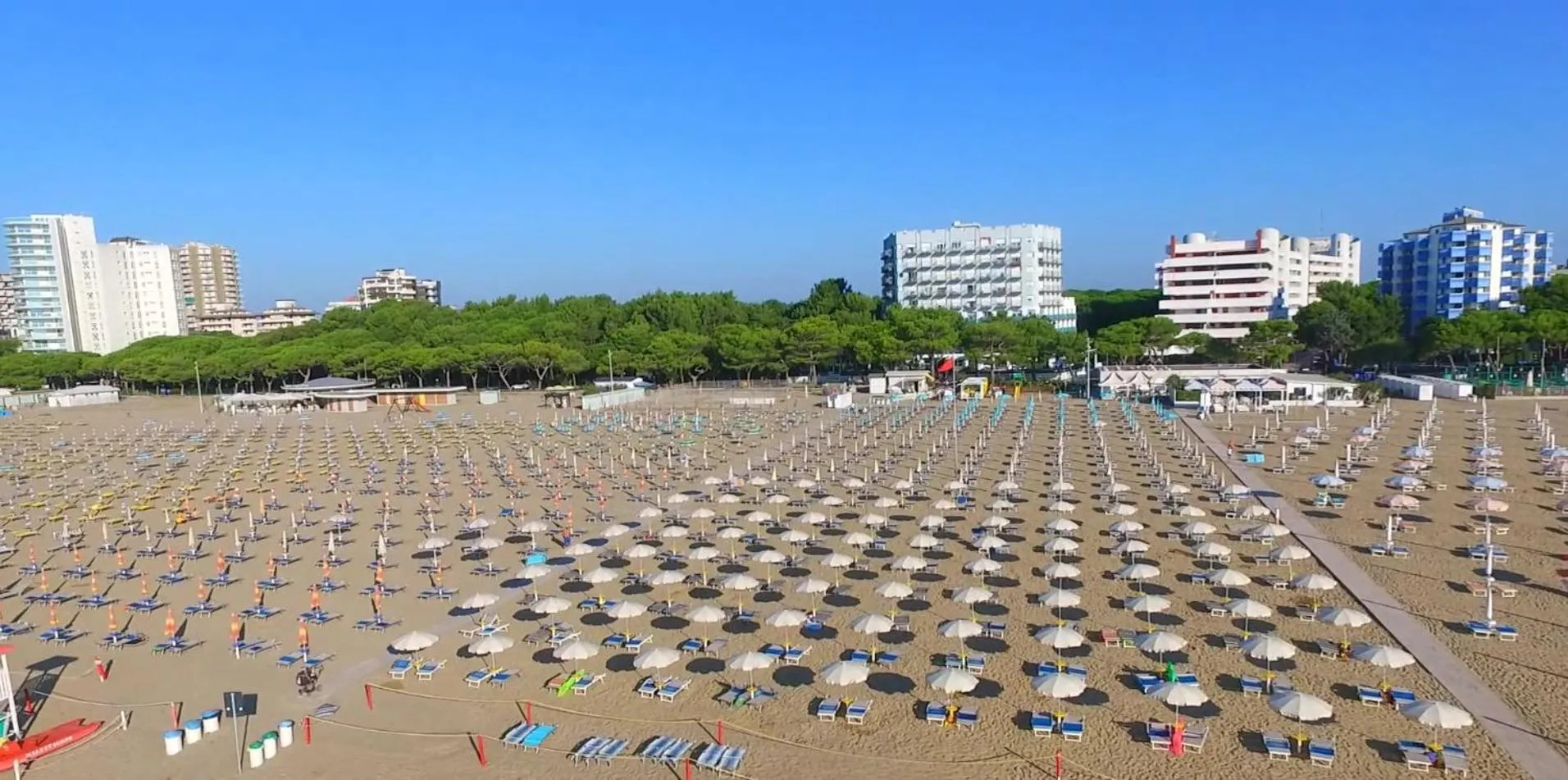 Neighbourhood in International Beach Hotel