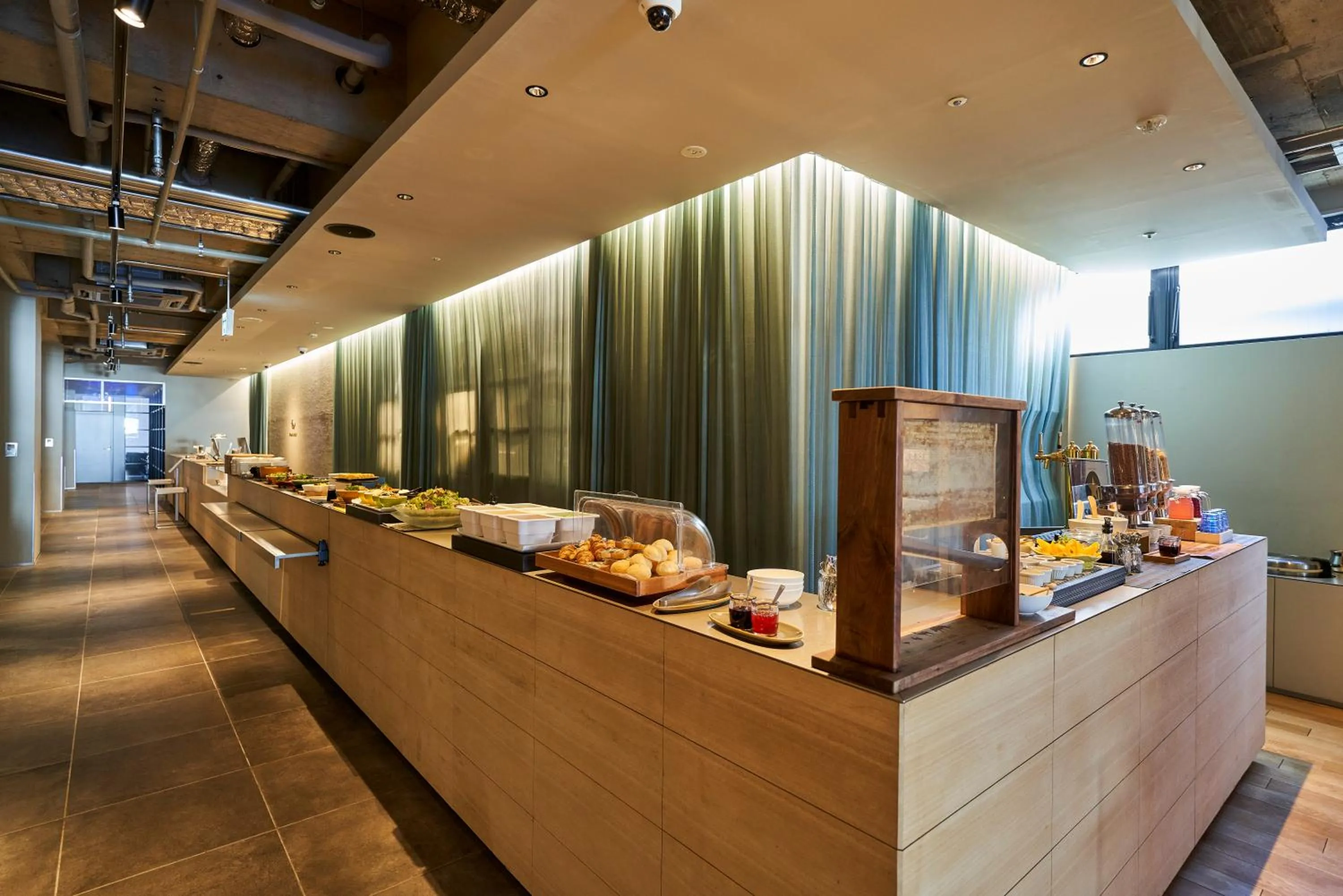 Buffet breakfast in Hotel Global View Koriyama