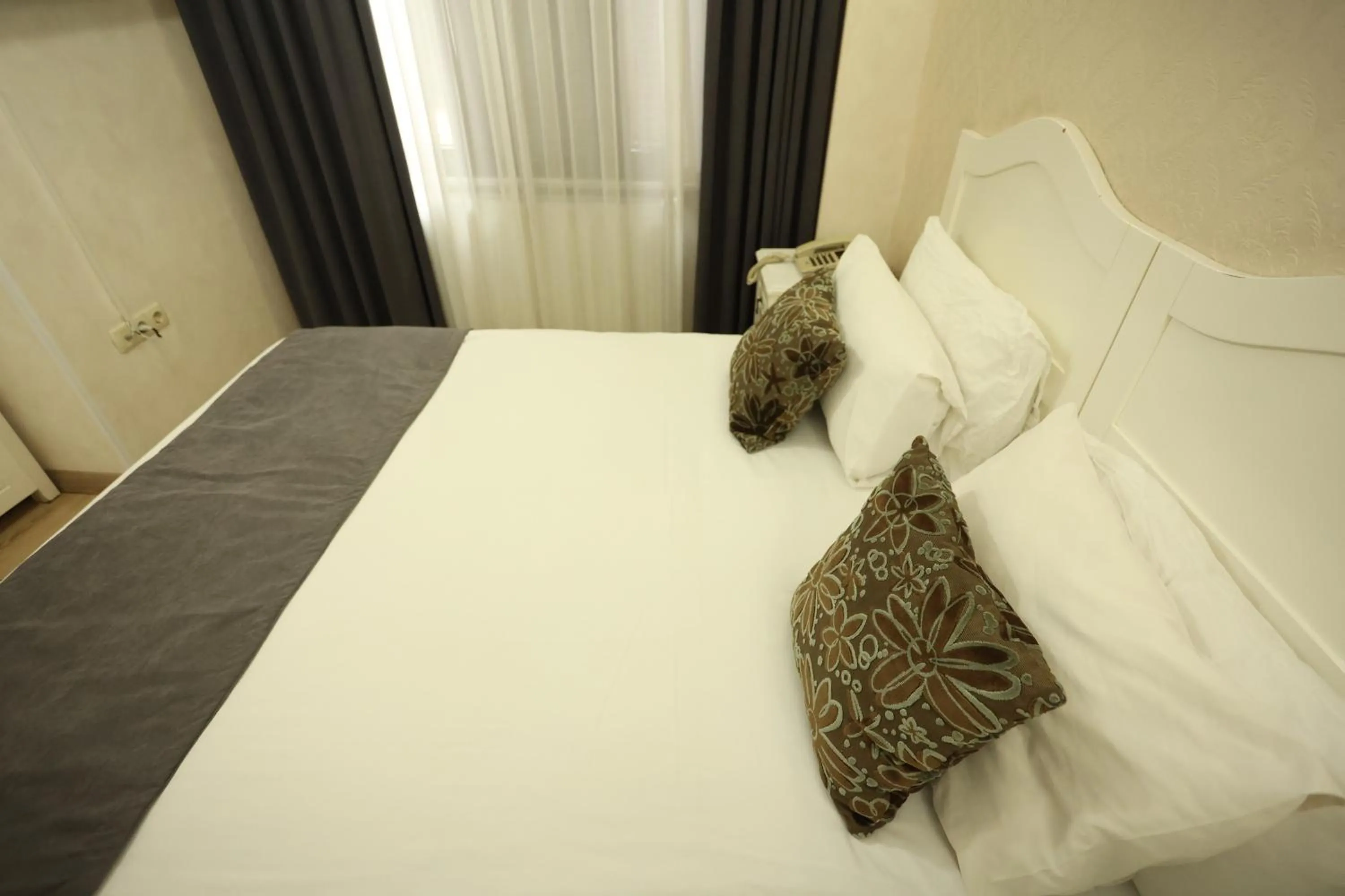 Photo of the whole room, Bed in Asmali Hotel