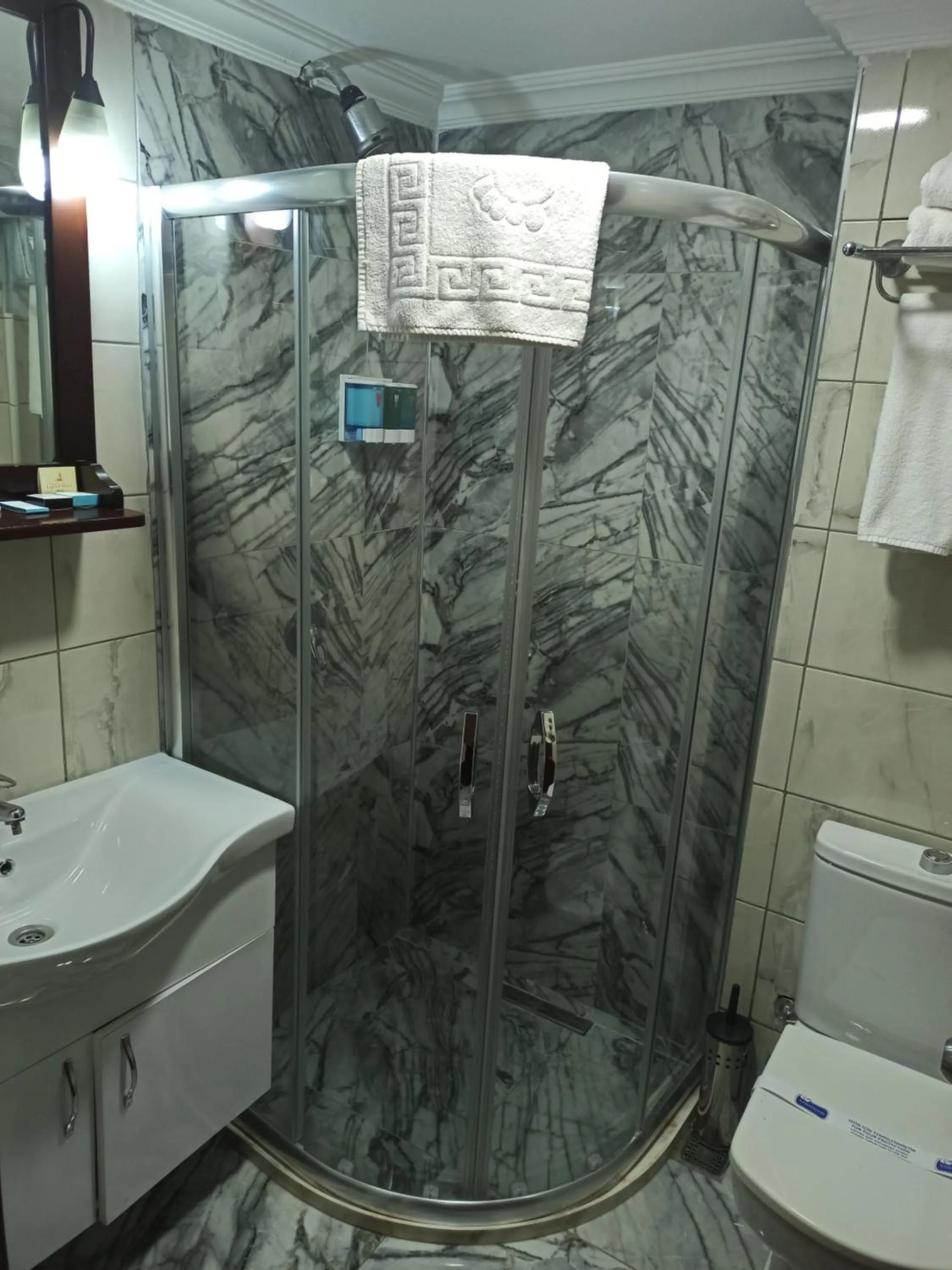 Bathroom in Asmali Hotel