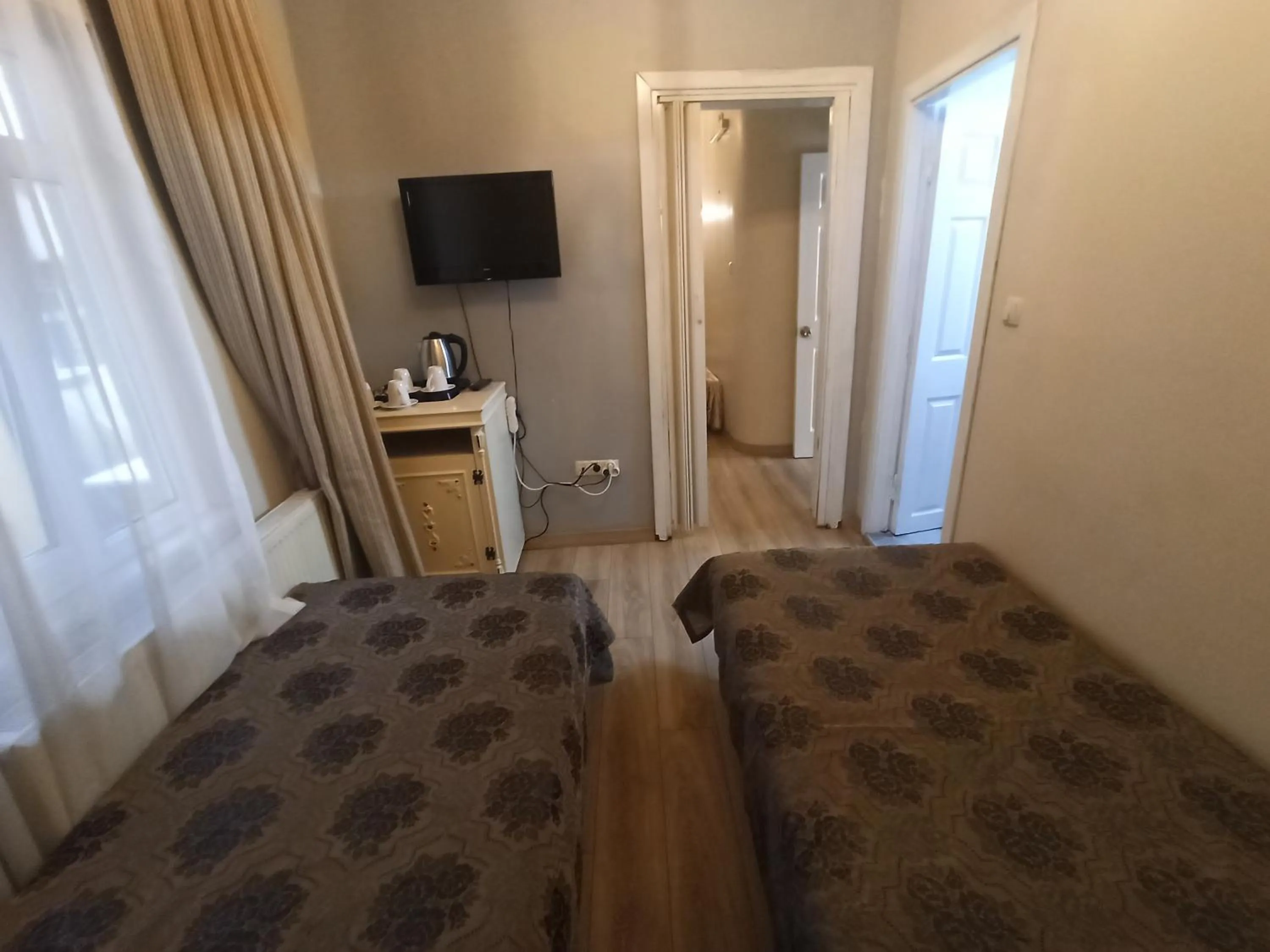 Bedroom, Bed in Asmali Hotel