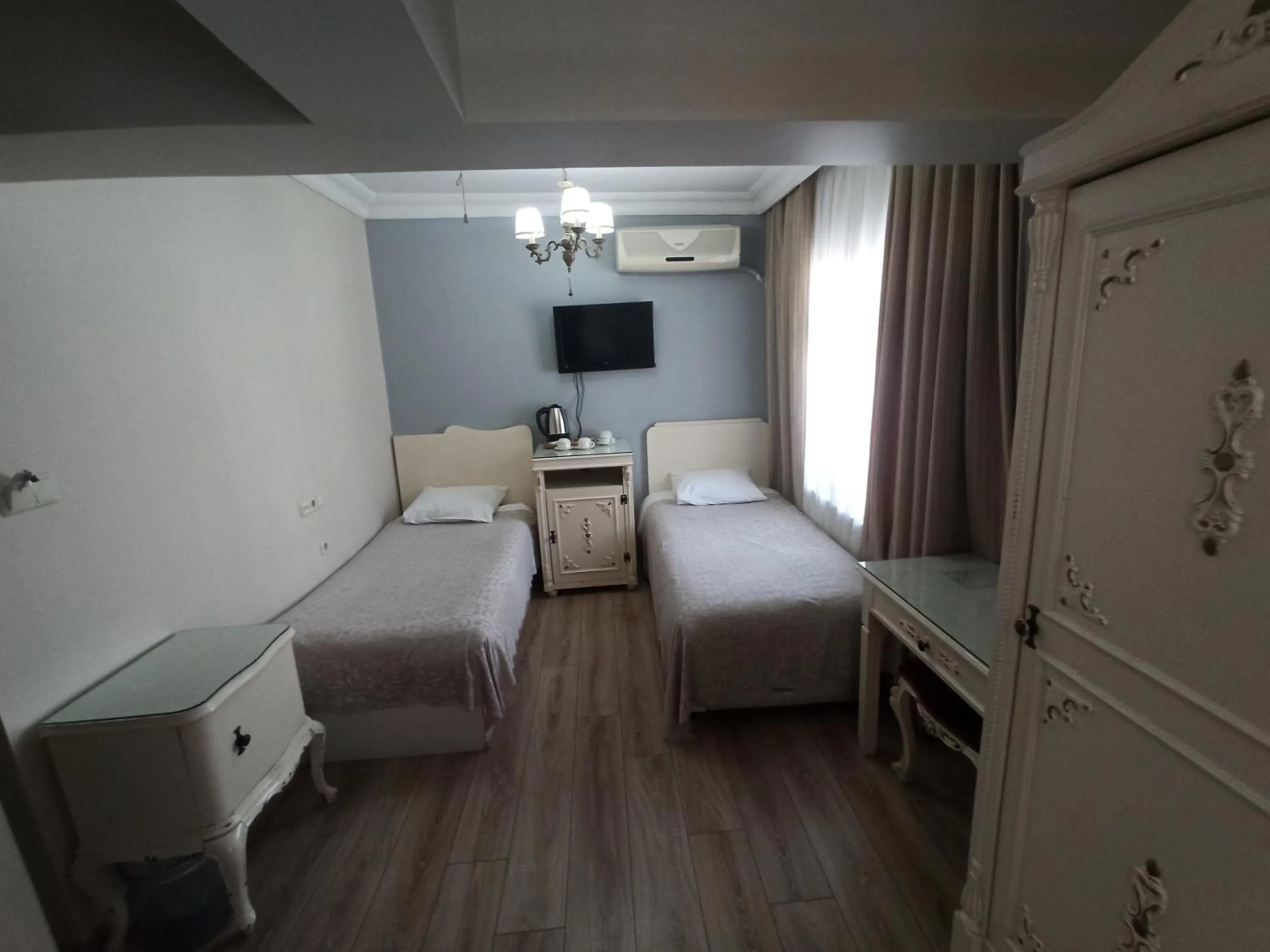 Bedroom, Bed in Asmali Hotel