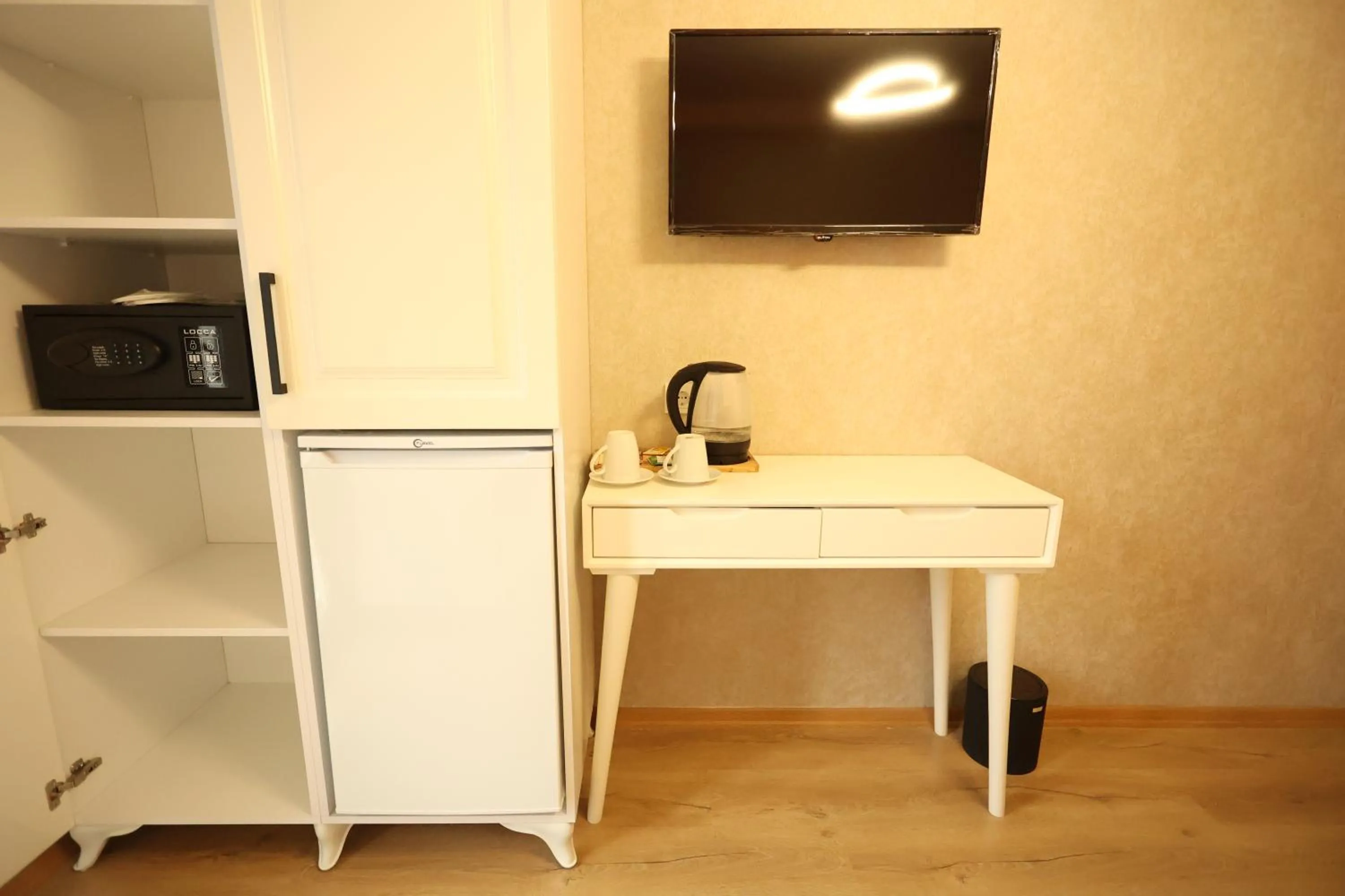 TV and multimedia in Asmali Hotel