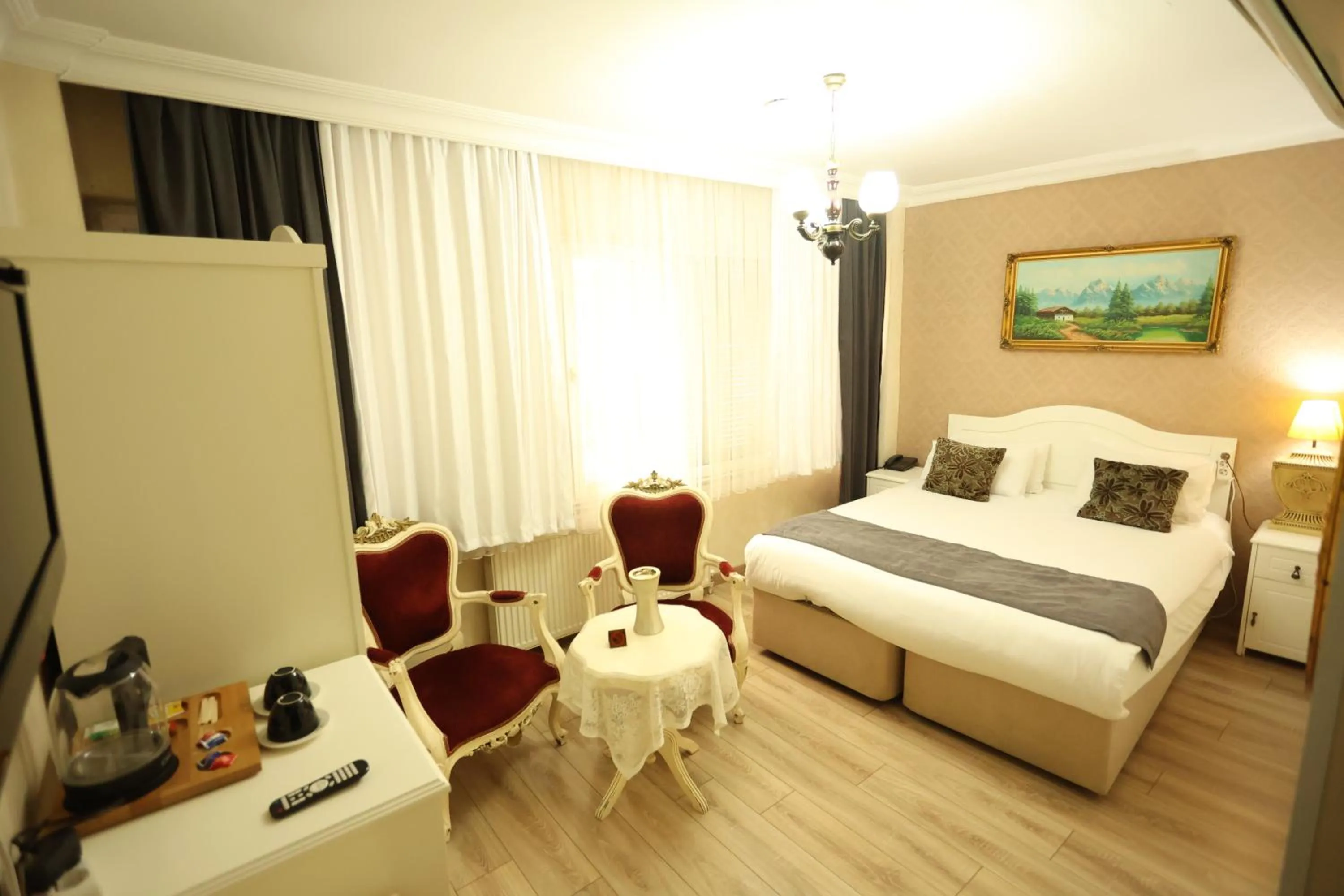 Photo of the whole room, Bed in Asmali Hotel