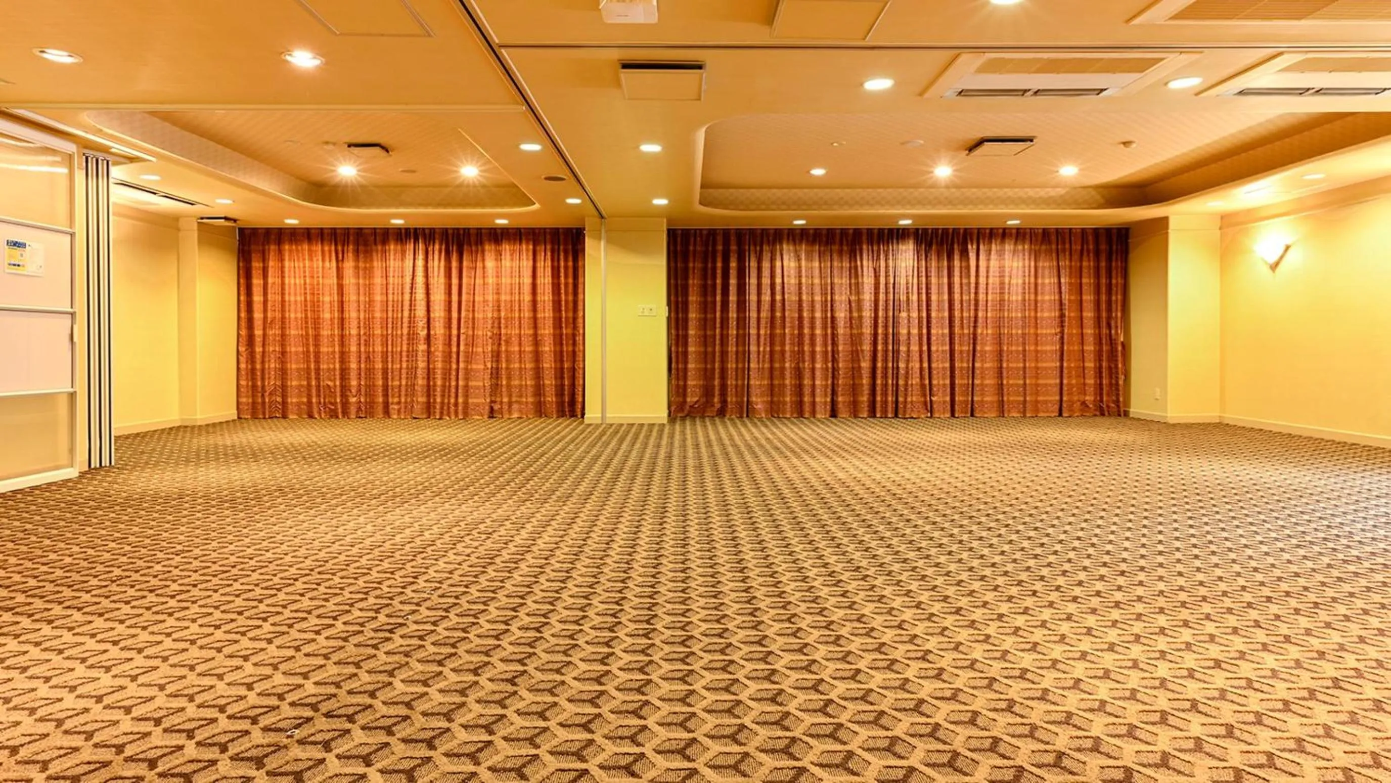 Banquet/Function facilities in Hotel Global View Tsuchiura
