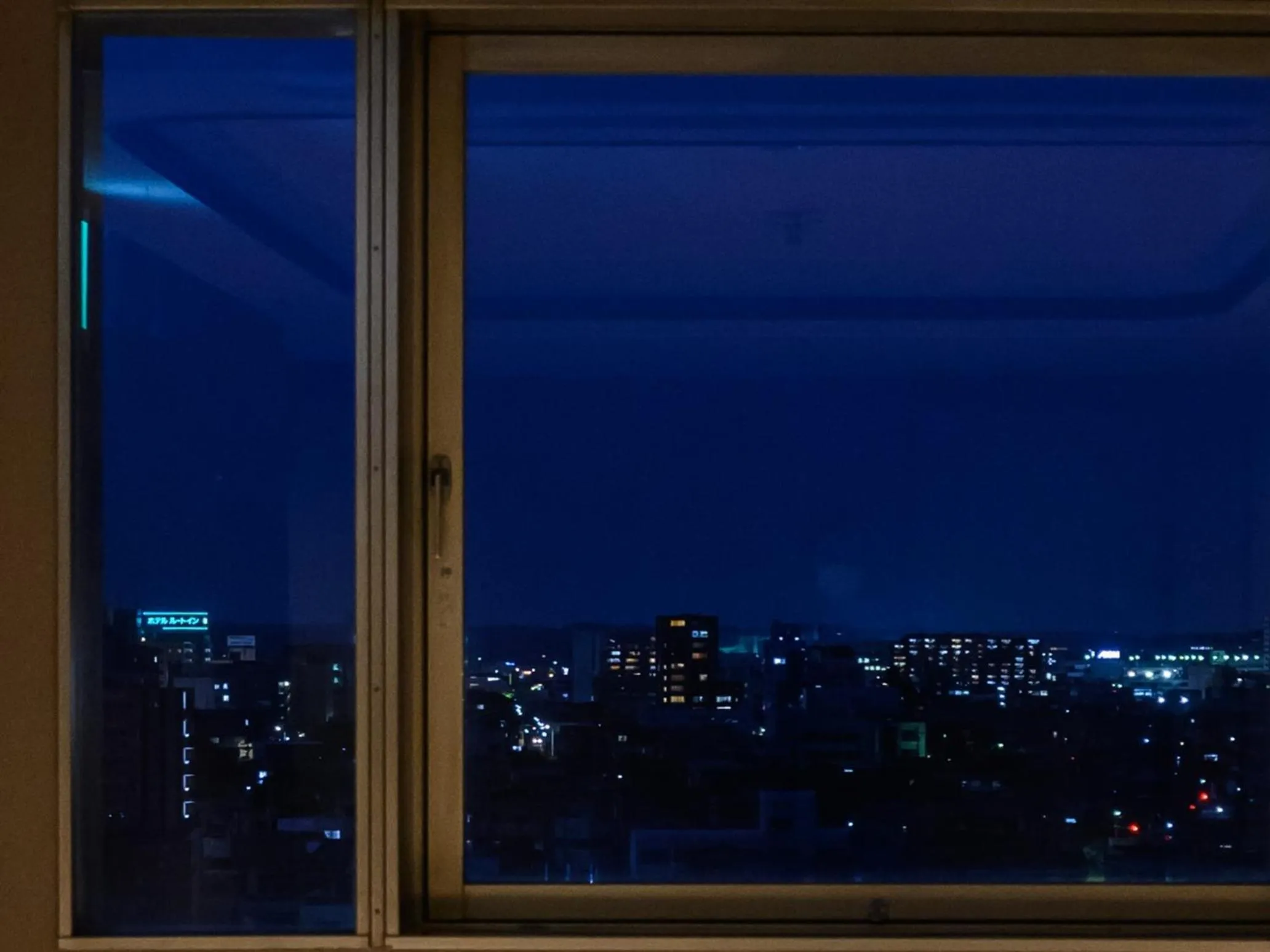 Night in Hotel Tsu Center Palace