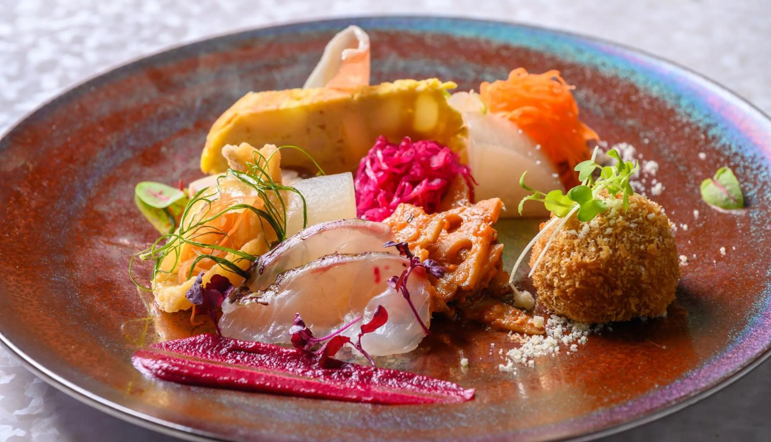 Food in Hotel Tsu Center Palace