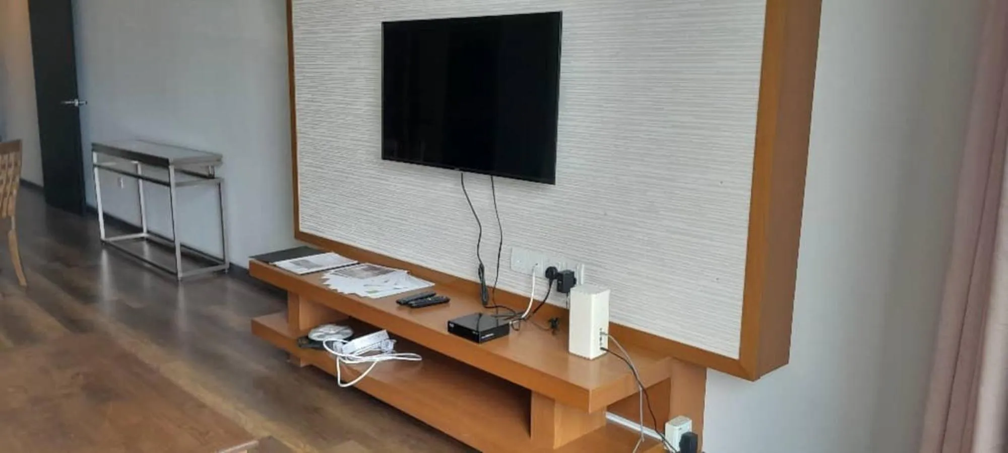 TV and multimedia in PLAY at Nova Retreat Kea Farm