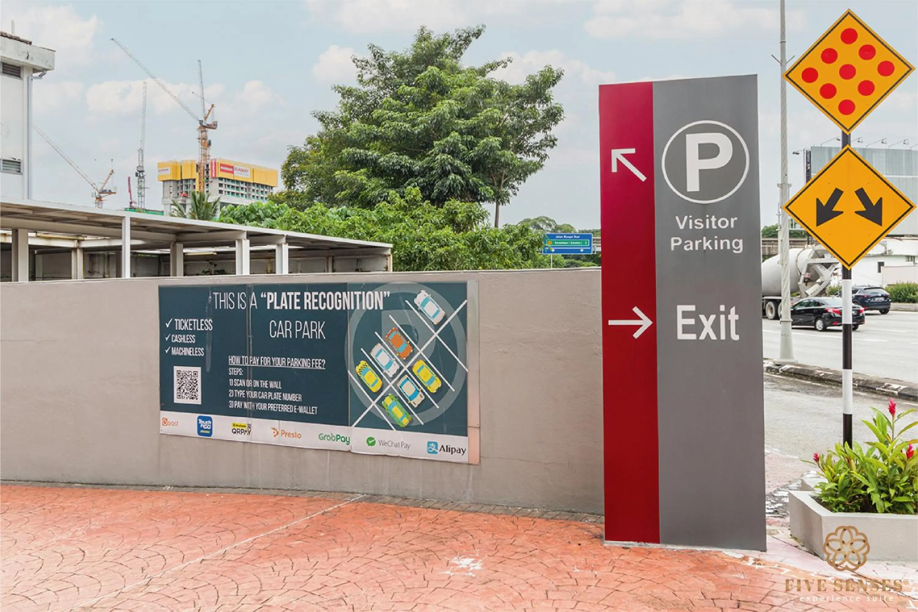 Facade/entrance in Dua Sentral Kuala Lumpur, Roam