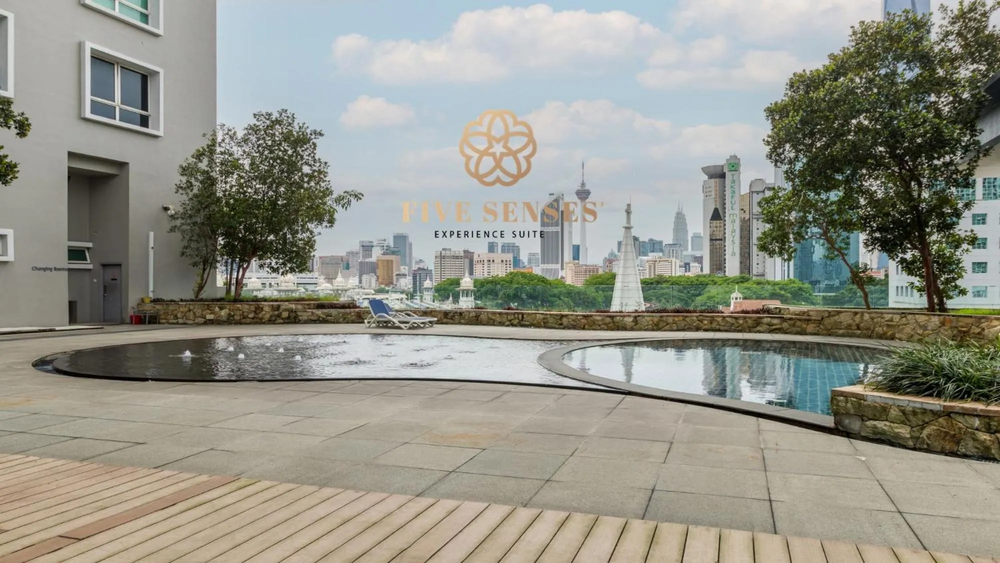 Swimming pool in Dua Sentral Kuala Lumpur, Roam