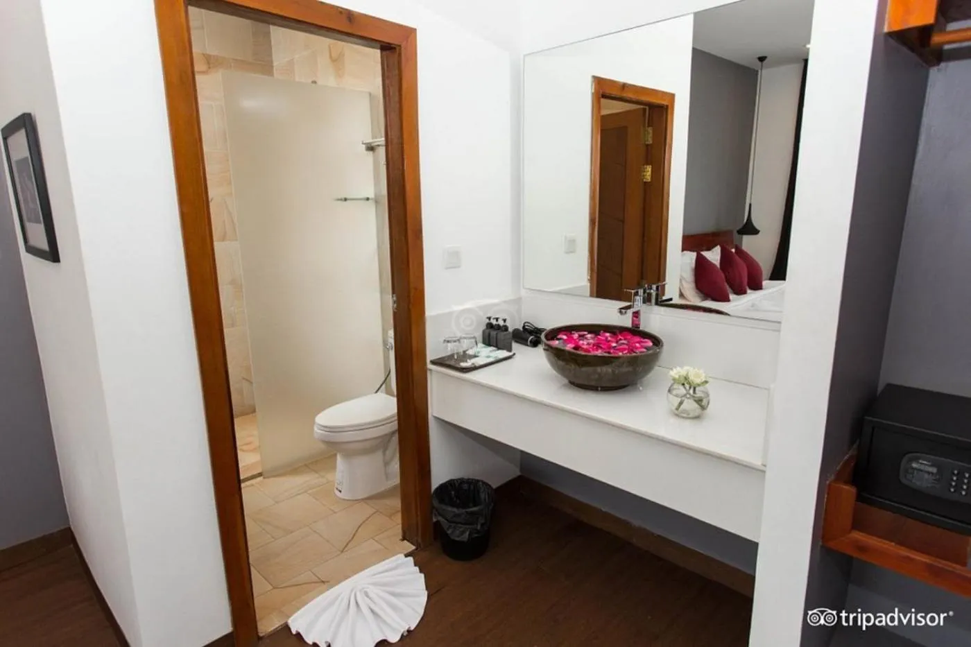 Bathroom in Siem Reap Tevi Residence