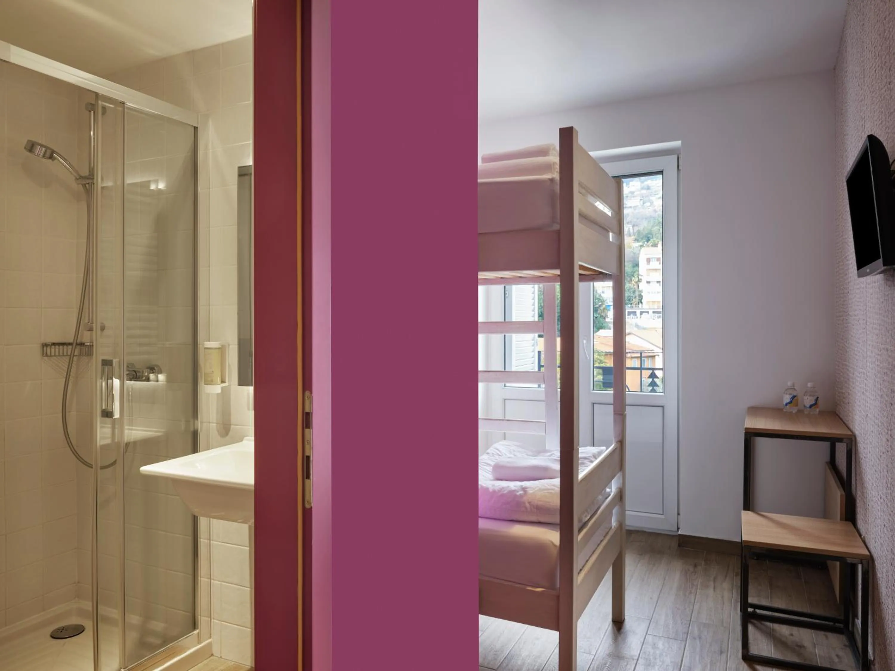 Toilet in Hostel Link