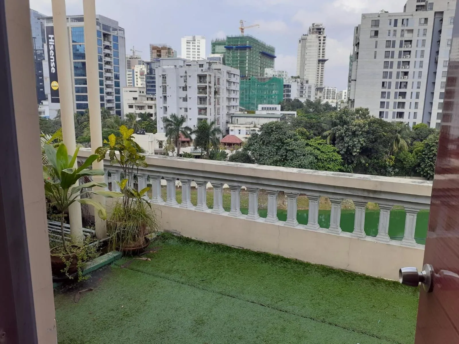 Amazon Lilly Lake View Residence