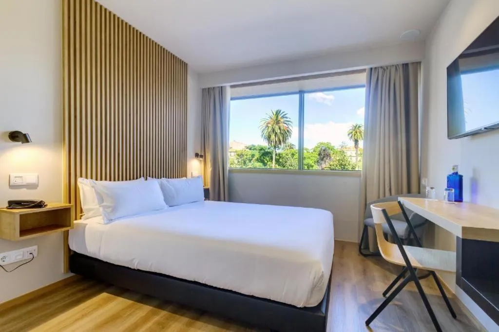 Bed in room Select Porto