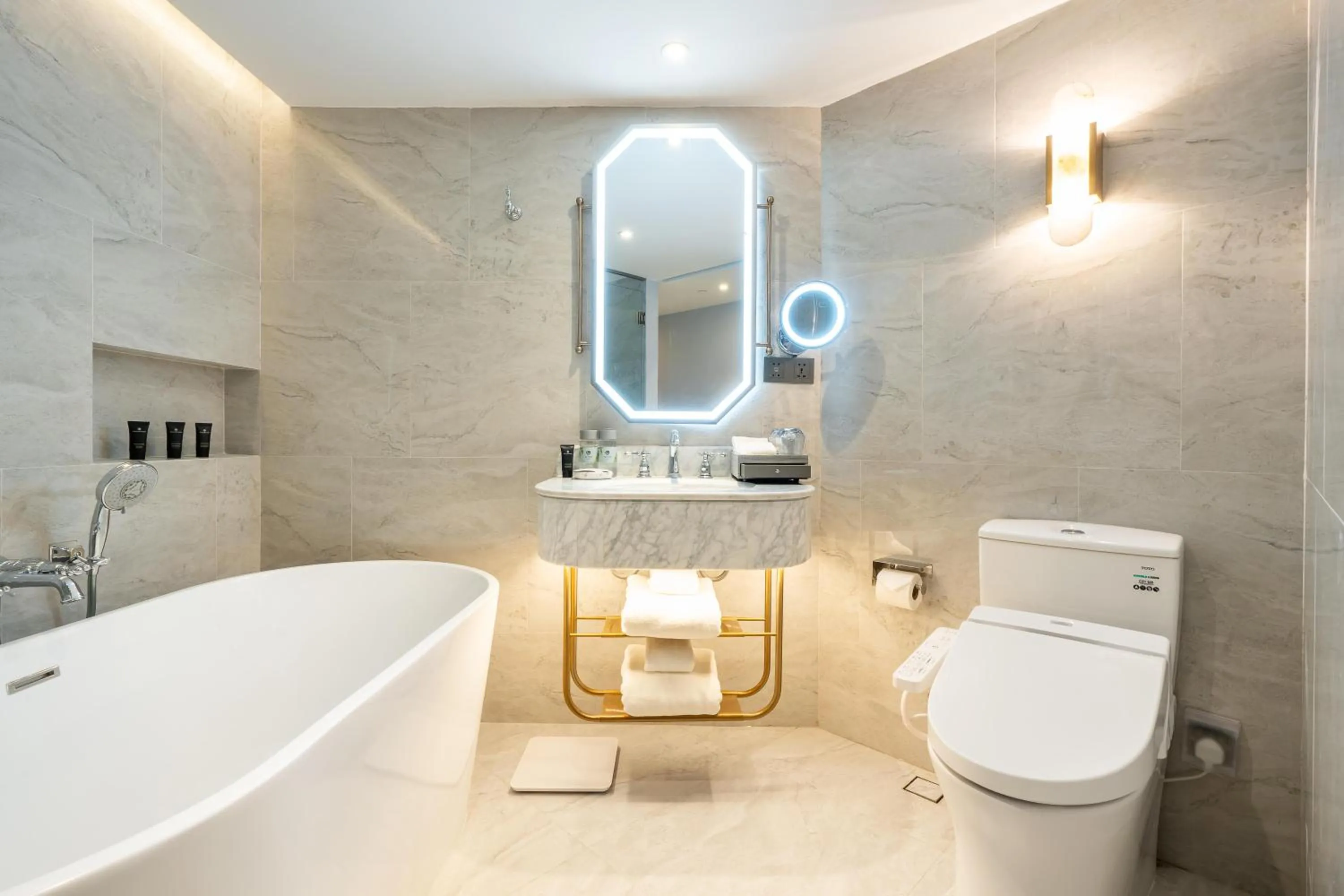 Bathroom in The Salil Hotel Riverside Bangkok