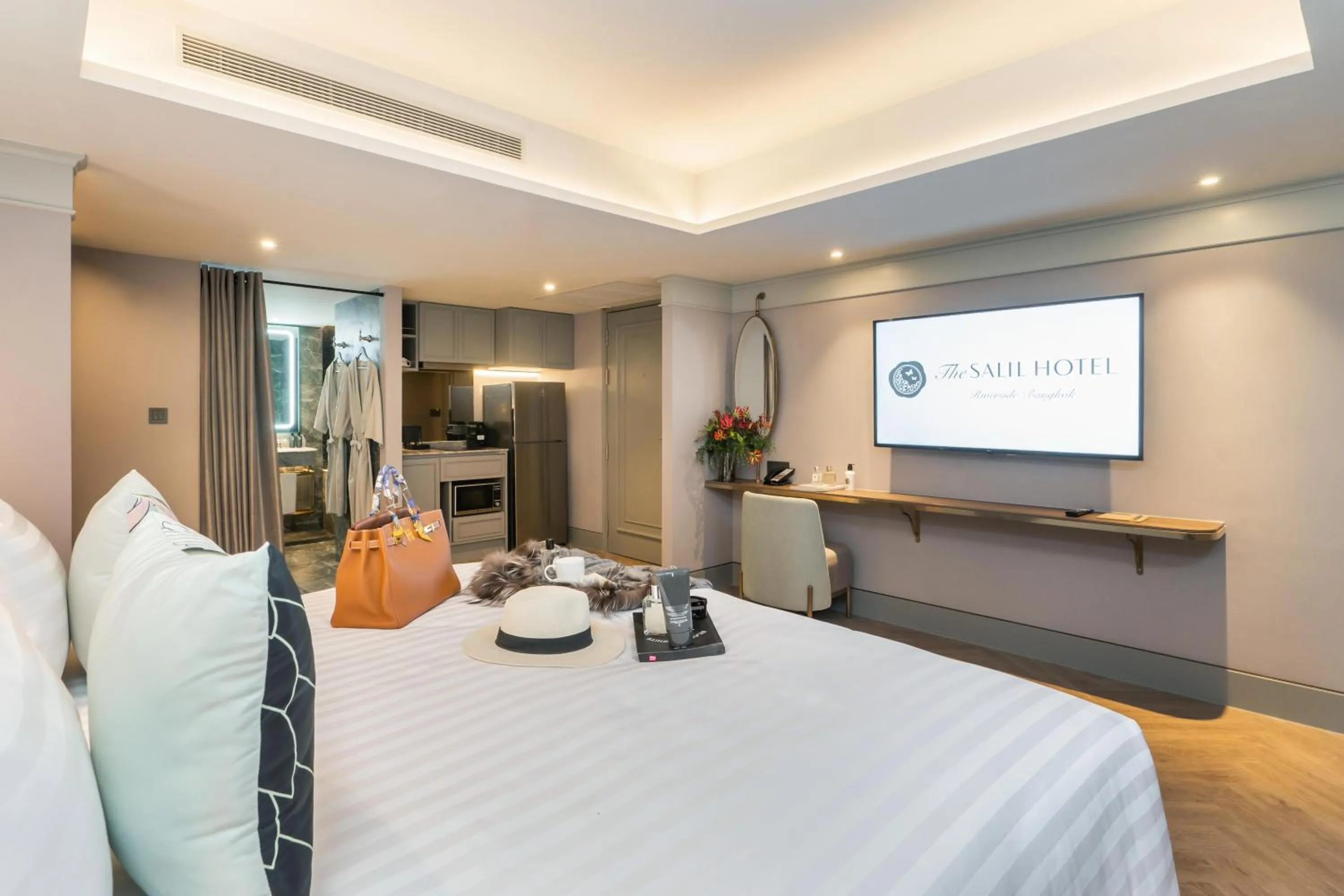 Photo of the whole room in The Salil Hotel Riverside Bangkok