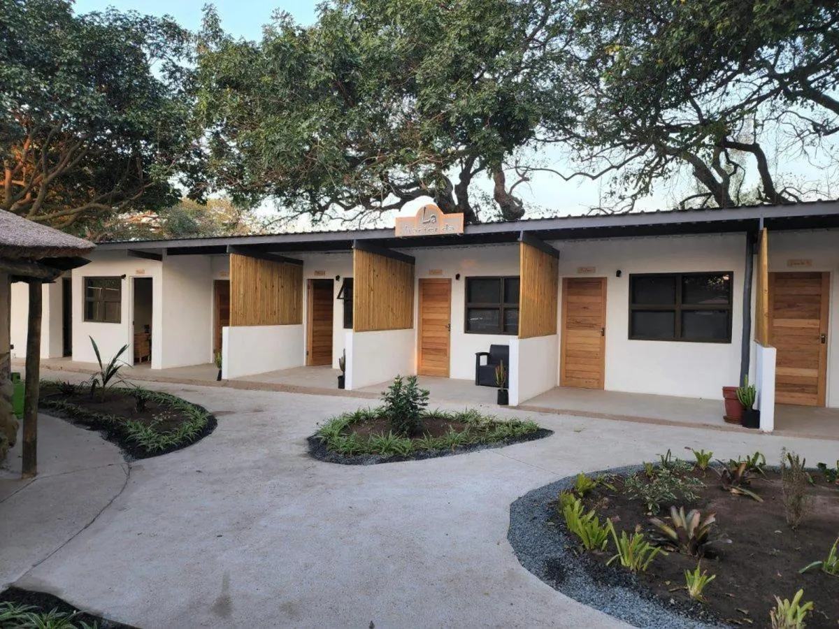 Facade/entrance in La Hacienda