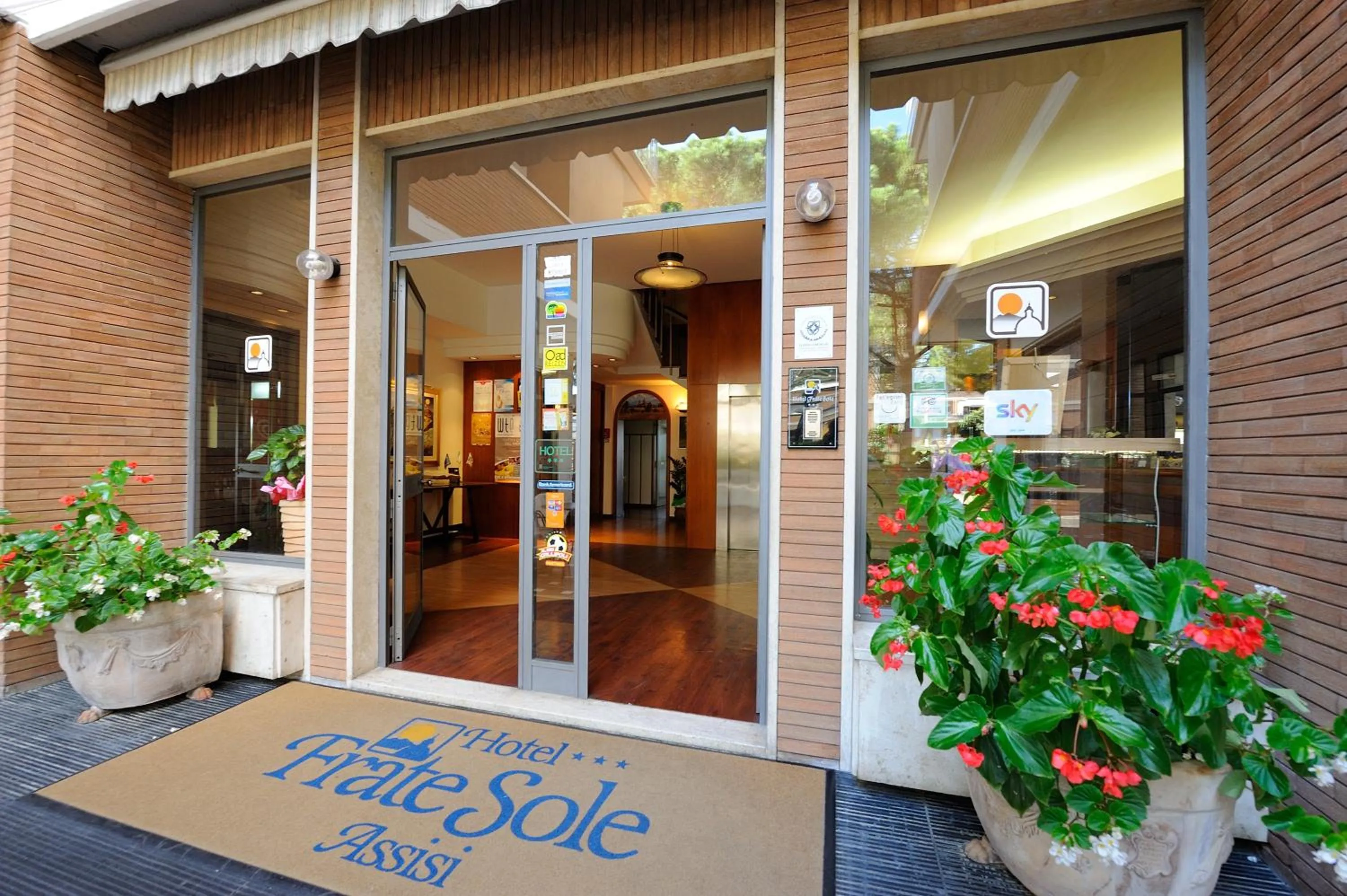 Facade/entrance in Hotel Frate Sole