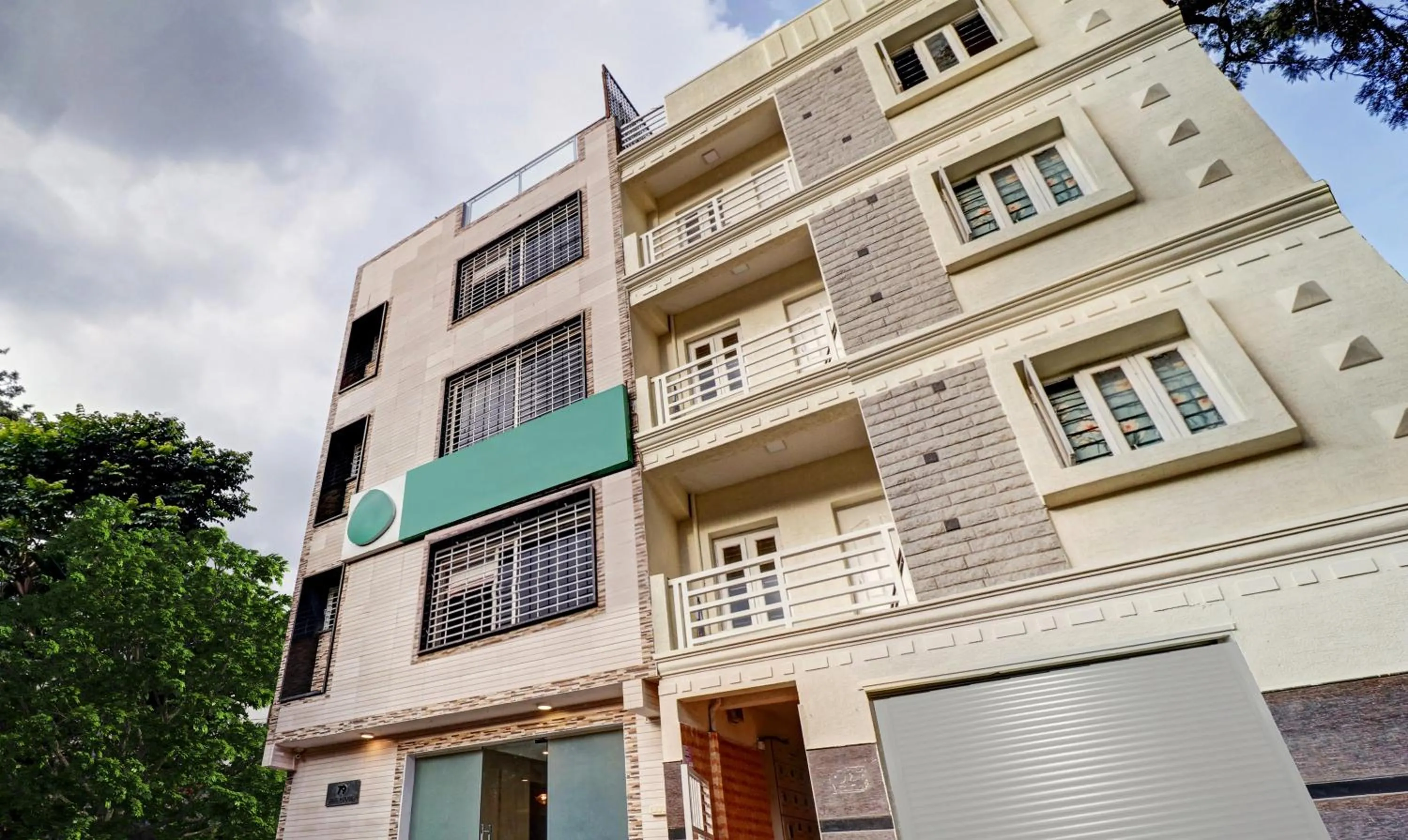 Property building in Treebo Elite Premium Homes