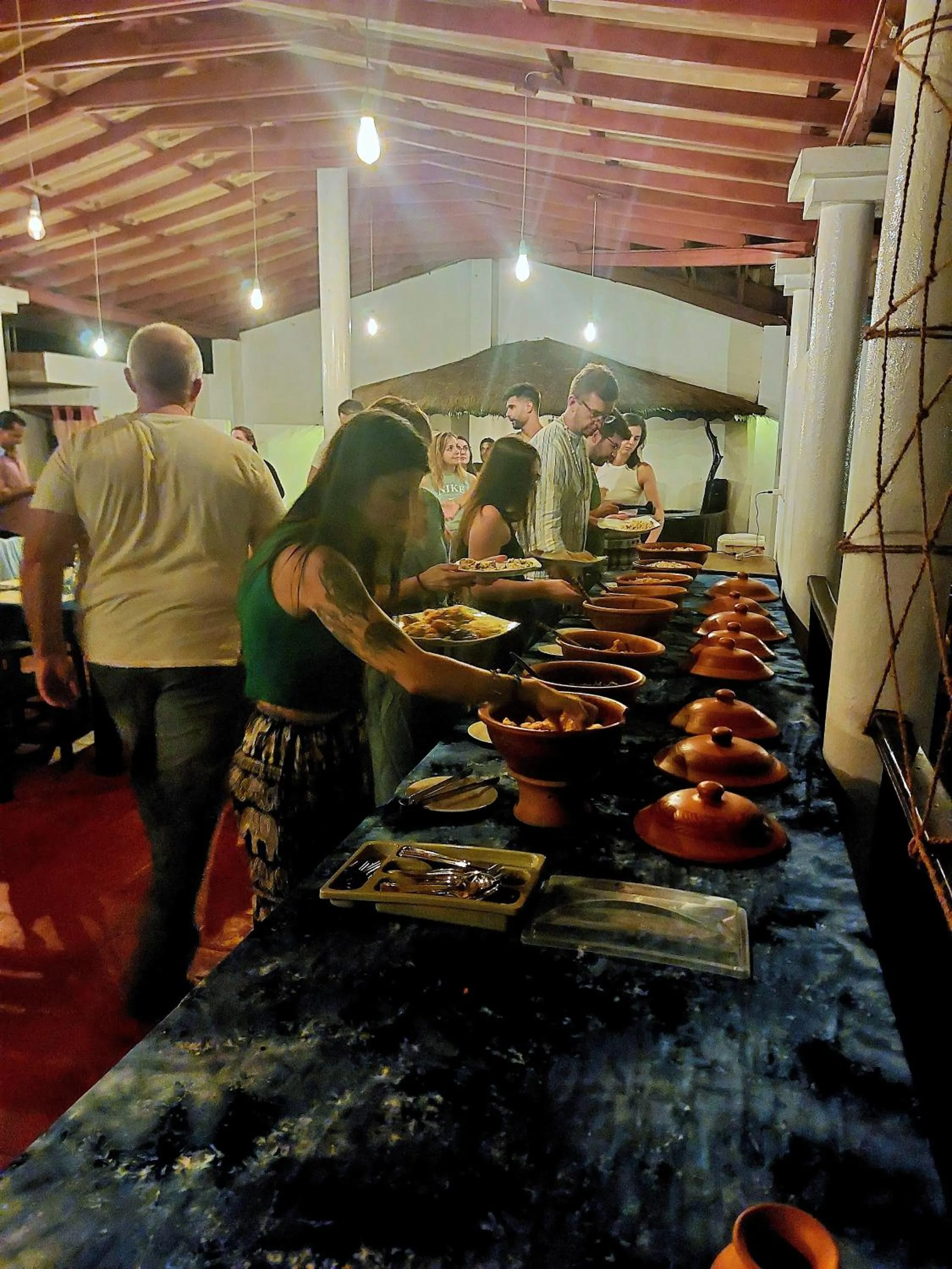 Restaurant/places to eat in Helios Beach Resort